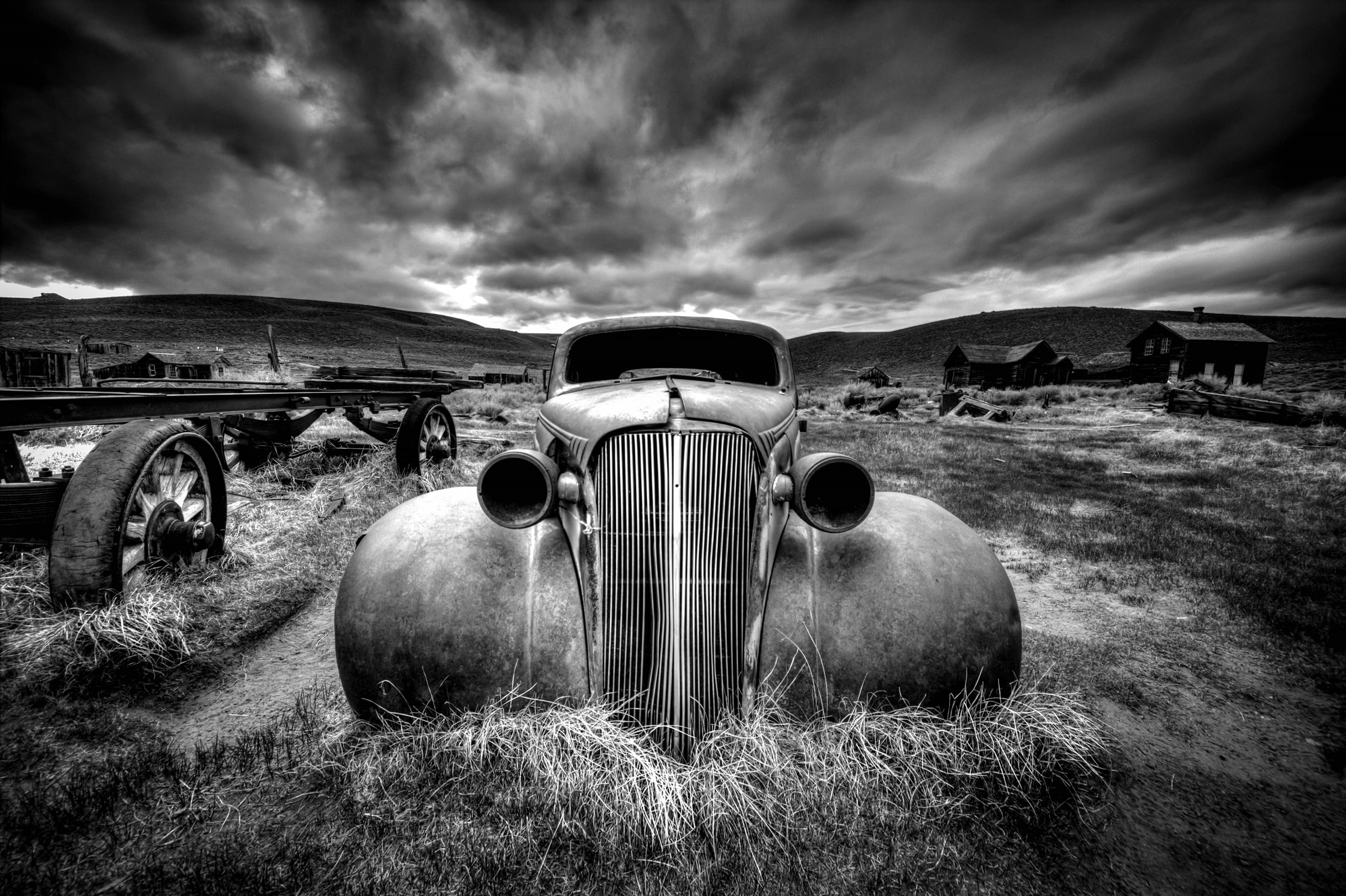 Papermoon Fototapete "Photo-Art CARSTEN SCHLIPF, ZU ALT, UM ZU FAHREN"