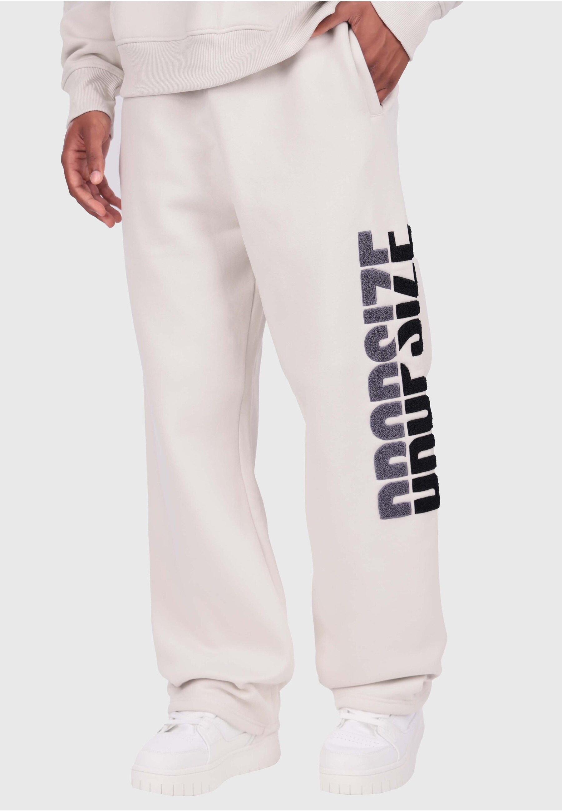 Dropsize Jogginghose »Dropsize SPLIT FROTTEE EMBO SWEATPANT«