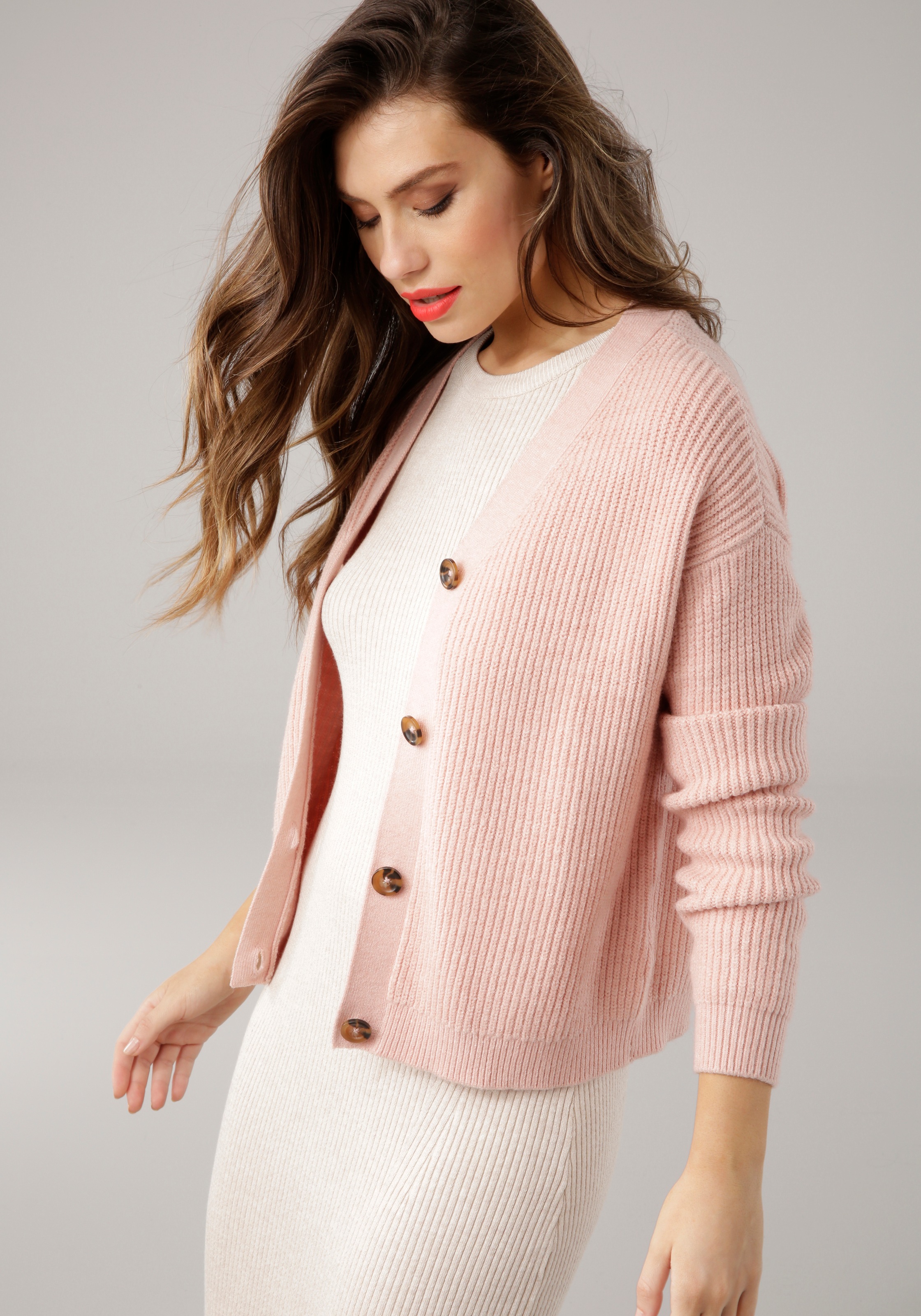 Laura Scott Strickjacke Grobstrick - in modischer Kurzform günstig online kaufen