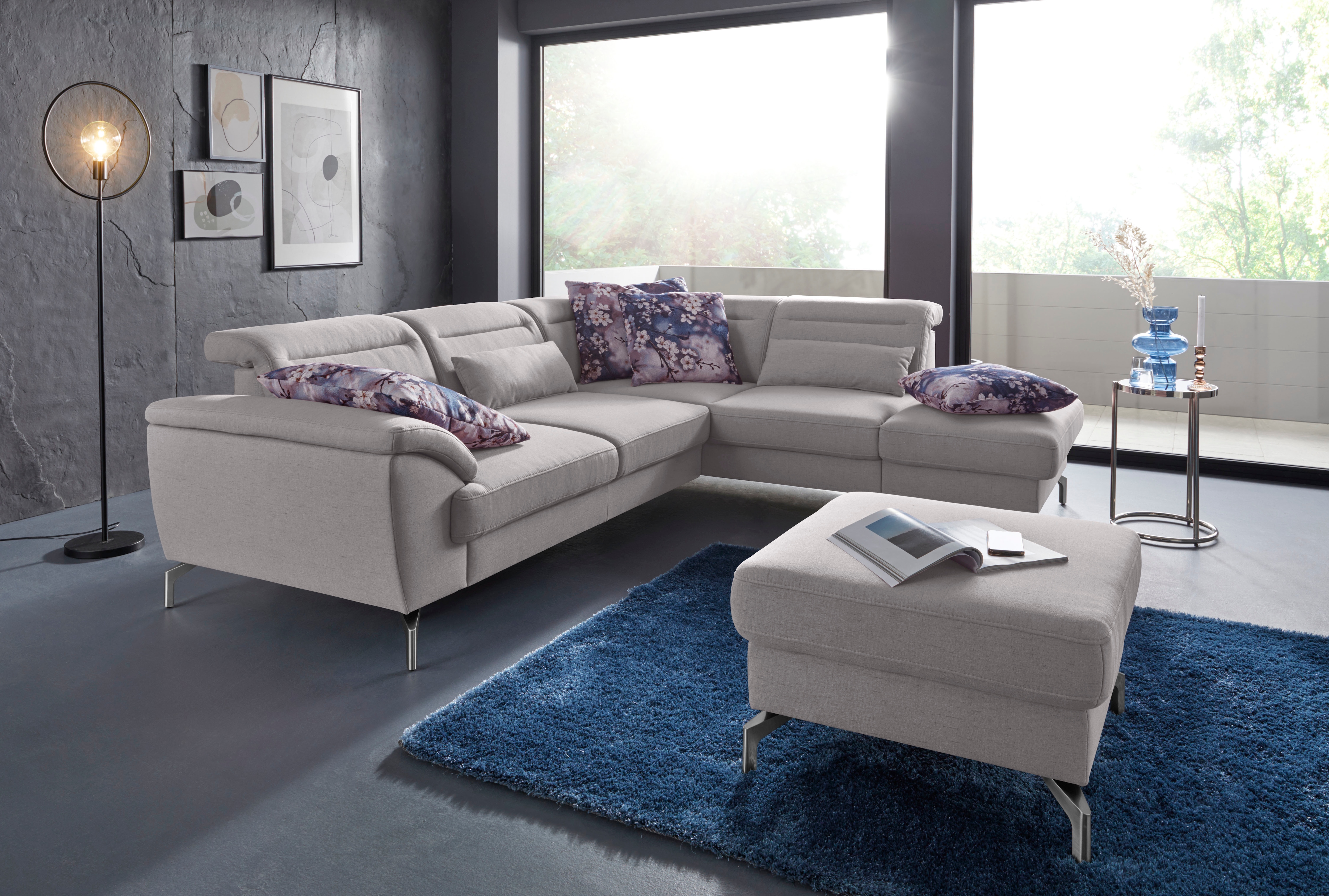 sit&more Ecksofa "Percy L-Form" 15 cm Fußhöhe, Sitztiefenverstellung, wahlweise in 2 Fußfarben