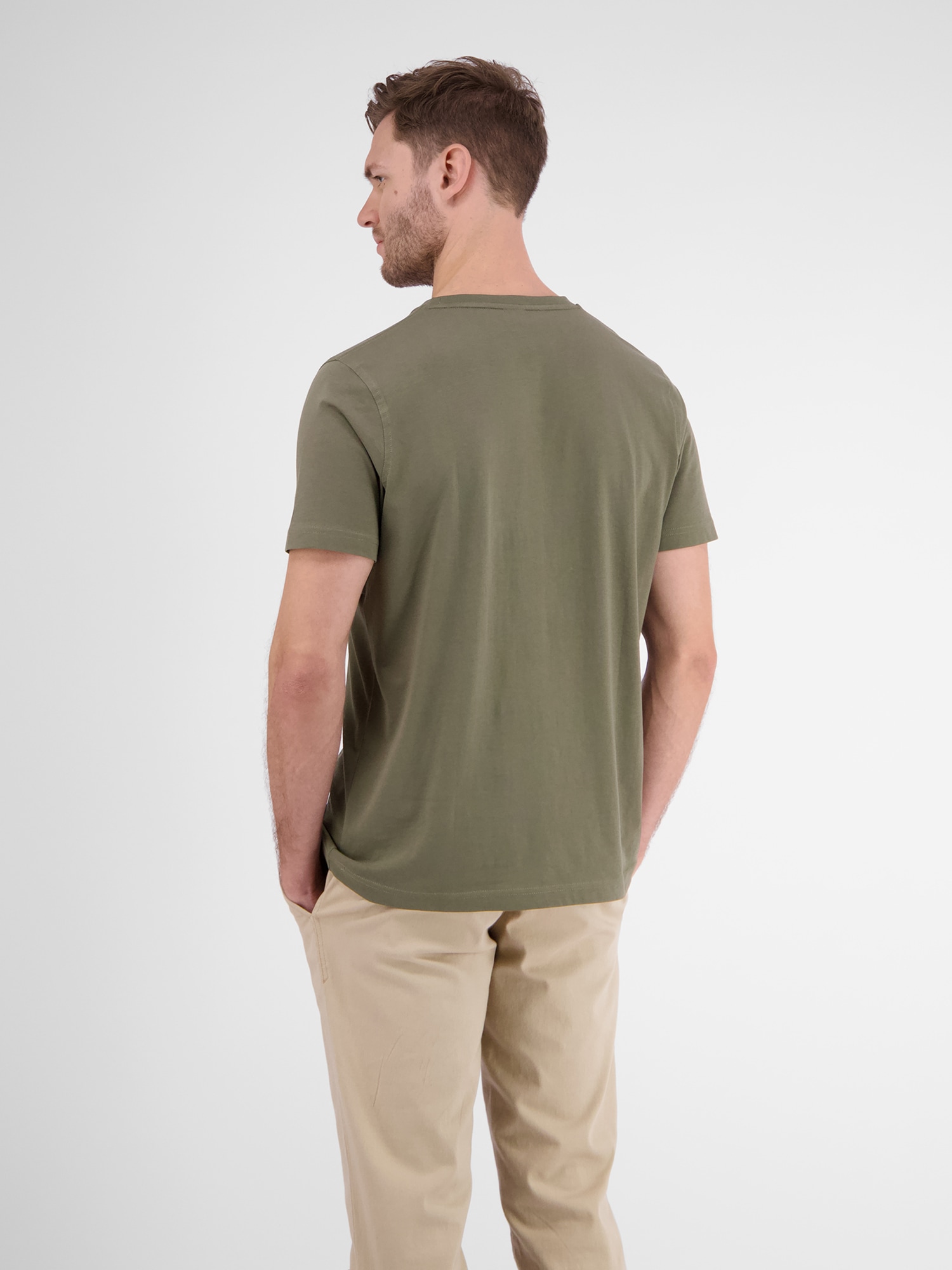 LERROS T-Shirt »LERROS Basic T-Shirt mit Logostitch, unifarben«