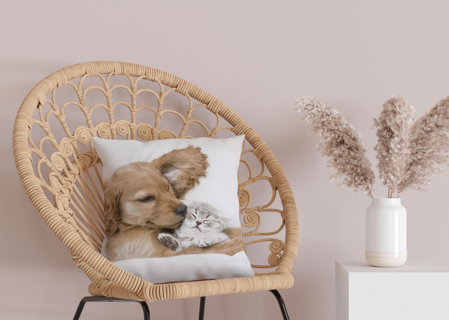 queence Dekokissen »Welpe mit Katze«, Kissenhülle mit HD Premium Druck, geruchsneutral, 40x40cm