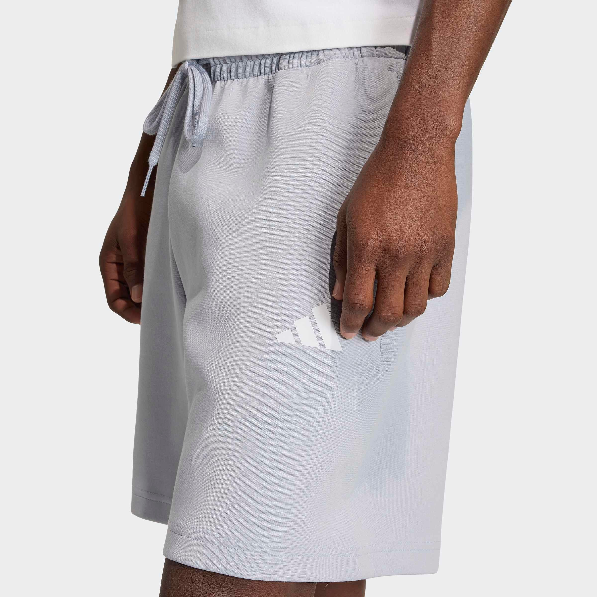Shorts ADIDAS SPORTSWEAR "FUTURE ICONS SMALL LOGO", Herren, Gr. S, N-Gr, halo silber, normal, gr., Obermaterial: 68% Baumwolle, 32% Polyester, Hosen Shorts 3