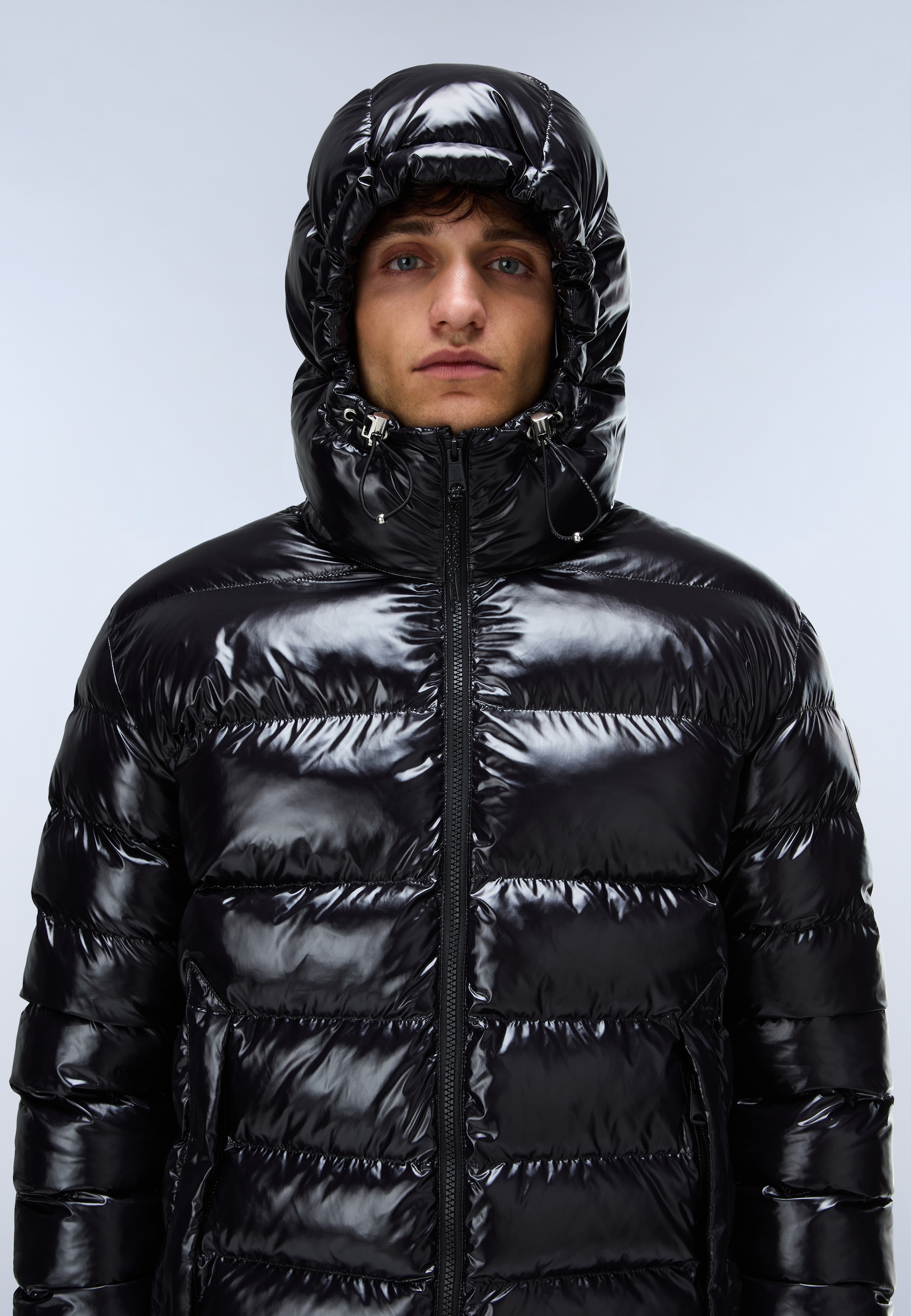 Napapijri Steppjacke »A-TEREZ SHINY BLACK BEAUTY« mit markanter Steppung, aus Polyamid, auch in großen Größen