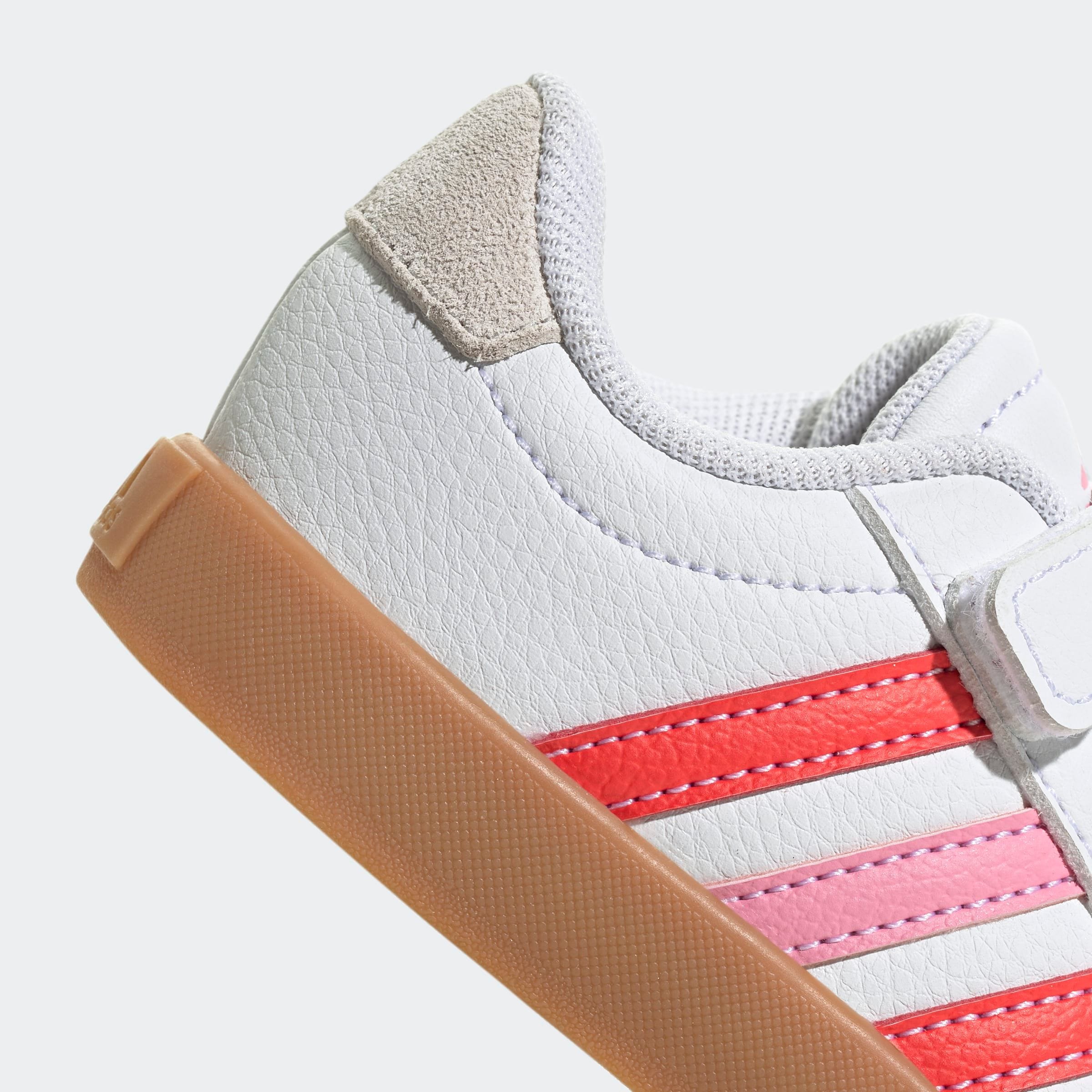 adidas Sportswear Klettschuh »VL COURT 3.0 KIDS«, inspiriert vom Design des adidas samba