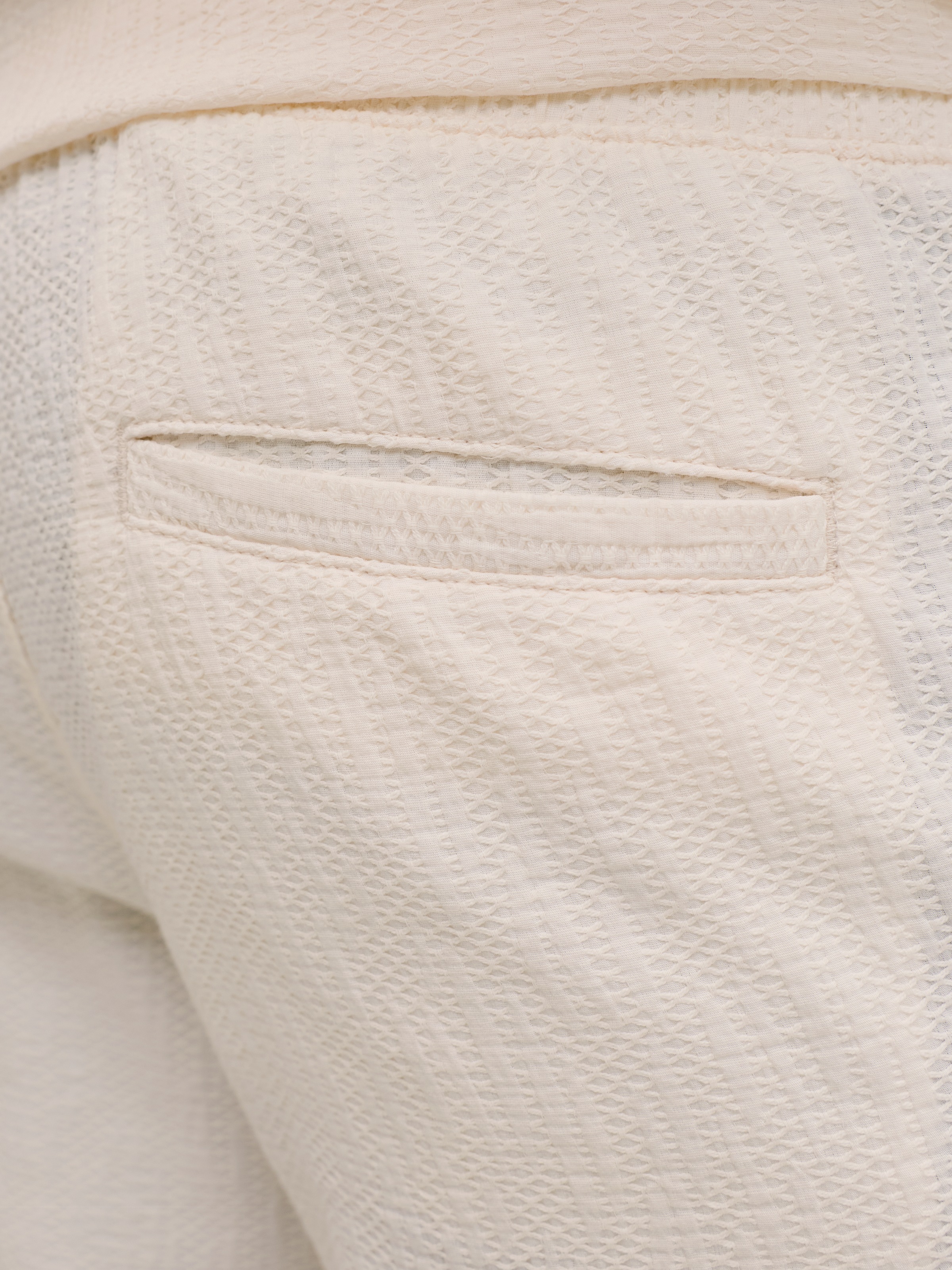 Shorts JACK & JONES "JPSTJAIDEN WAVY JOGGER SHORTS REG SN", Herren, Gr. S, N-Gr, cloud dancer, Web, Obermaterial: 100% Baumwolle, unifarben, relaxed fit kniefrei, Hosen Shorts, Baumwolle, locker geschnitten 2