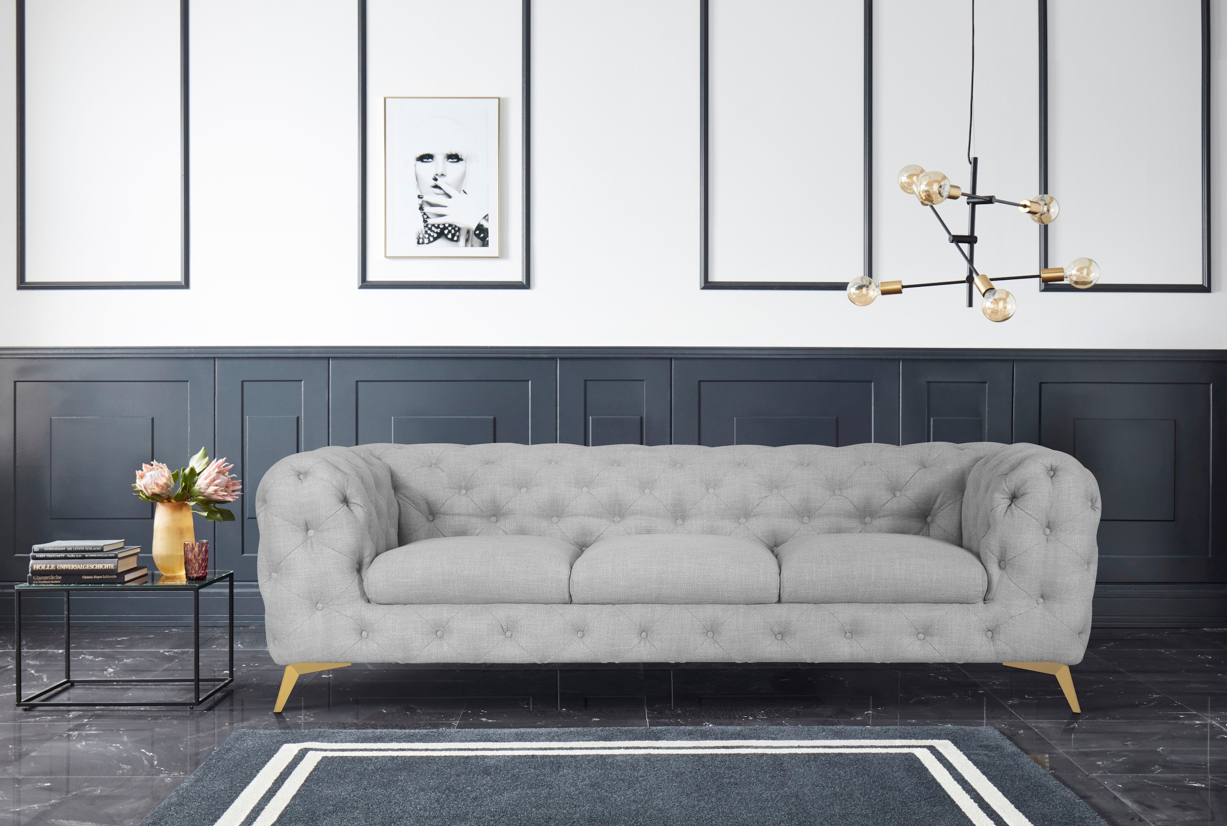 Leonique Chesterfield-Sofa »Glynis«, aufwändige Knopfheftung, moderne Chesterfield Optik, Fußfarbe wählbar
