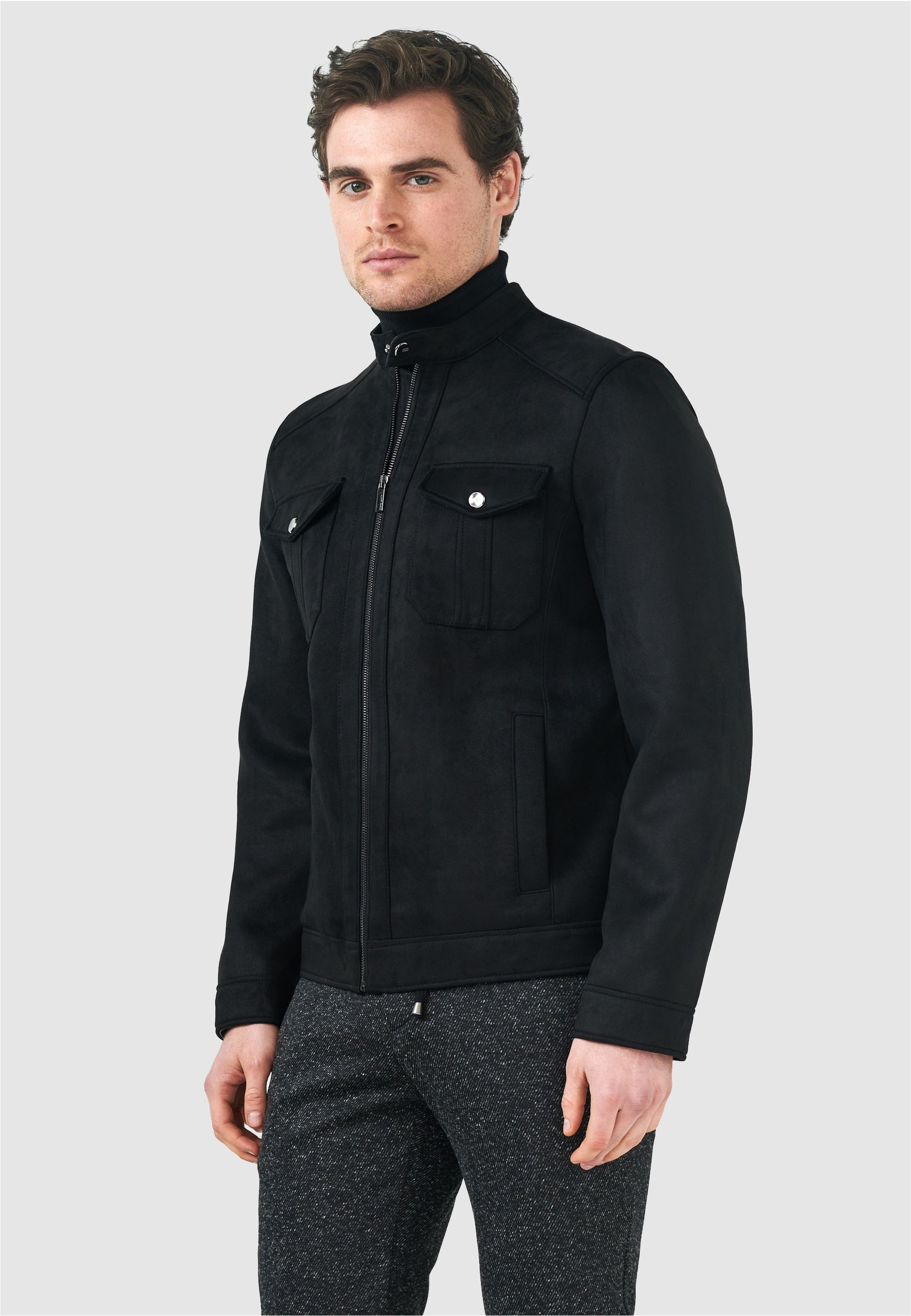 Pierre Cardin Outdoorjacke, Mit schönen Ziernähten