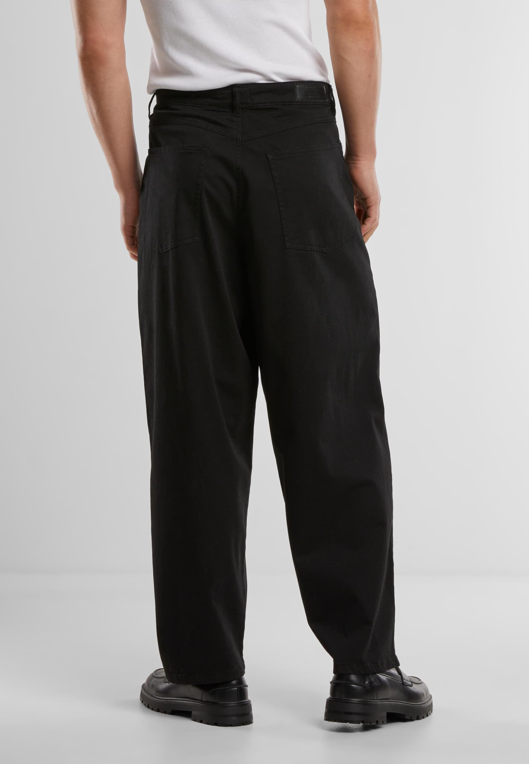 URBAN CLASSICS Stoffhose »Urban Classics Tapered Twill Baggy Pants«, (1 tlg.)