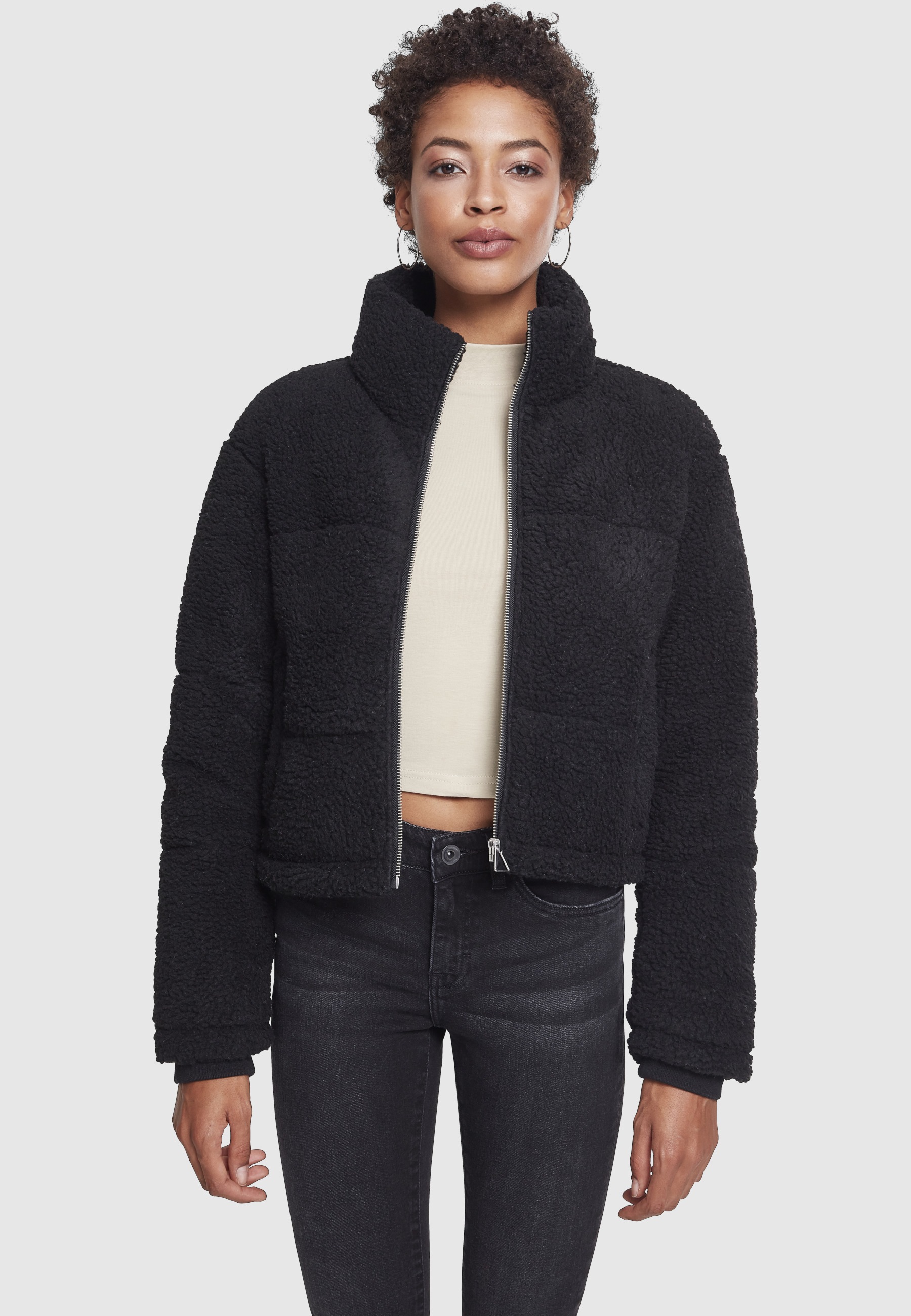 URBAN CLASSICS Winterjacke »Urban Classics Damen Ladies Boxy Sherpa Puffer Jacket« 1 Stk. tlg. ohne Kapuze