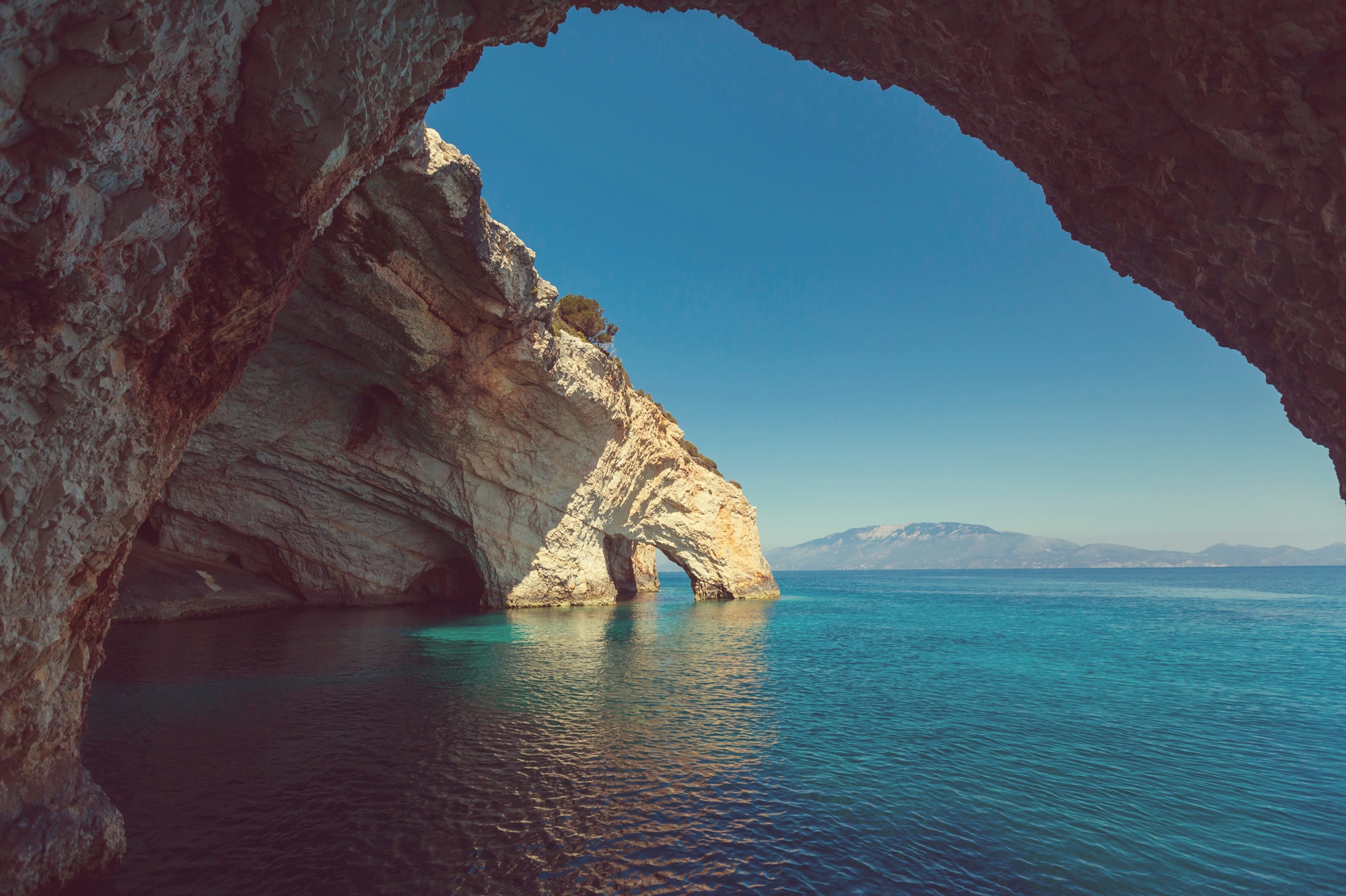 Papermoon Fototapete "GROTTE-ZAKYNTHOS INSEL MEER GRIECHENLAND FELSEN GEBIR günstig online kaufen