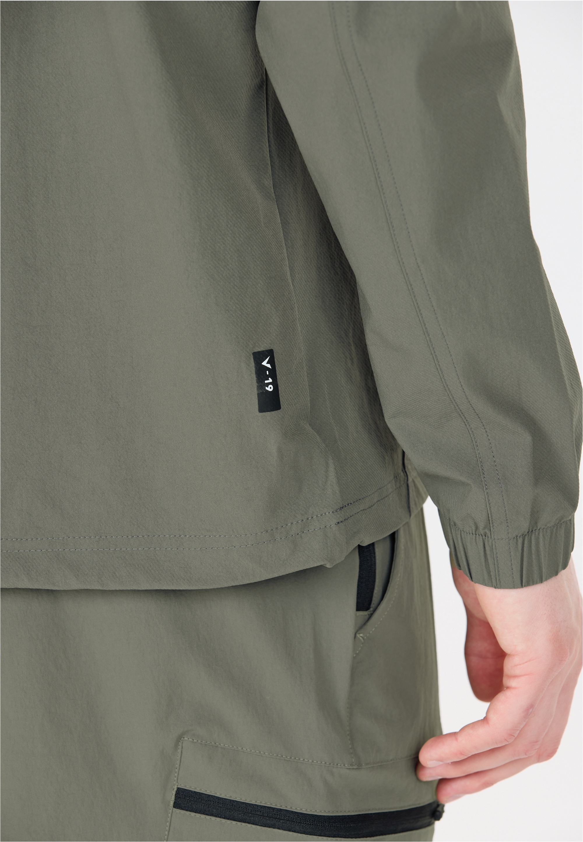 Virtus Trainingsjacke »Jayson«, Im Anorak-Design mit Stretchfunktion