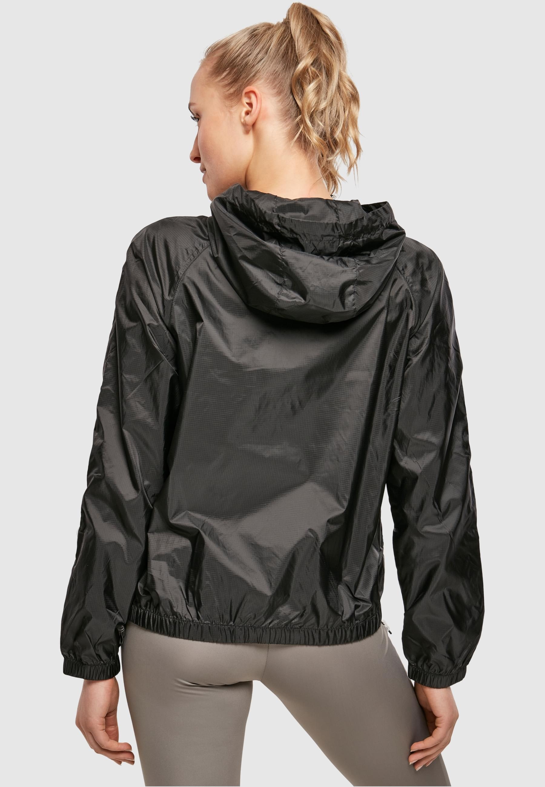 URBAN CLASSICS Allwetterjacke »Urban Classics Damen Ladies Transparent Light Pull Over Jacket«, (1 St.), mit Kapuze