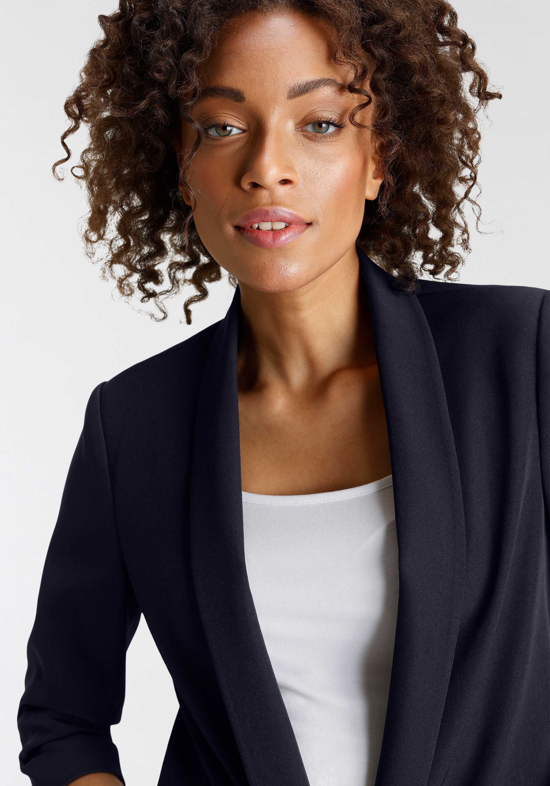 Thumbnail - ONLY Kurzblazer "ONLELLA – Femininer Blazer mit 3/4-Ärmeln und Raffung", regular fit, casual, Web, Kunstfaser, V-Ausschn...