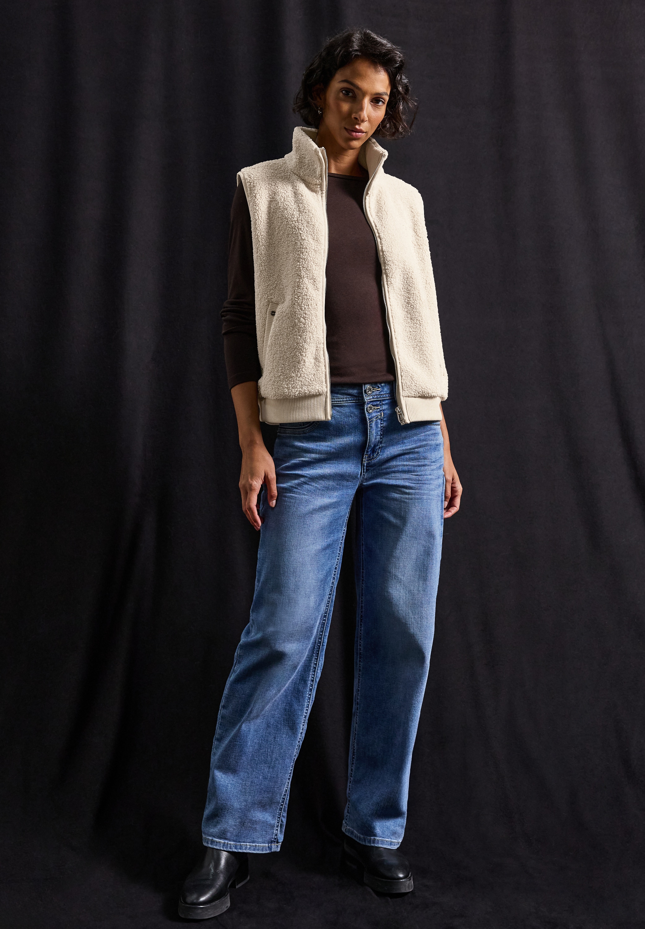 STREET ONE Fellweste, Teddy Weste mit Strickdetail