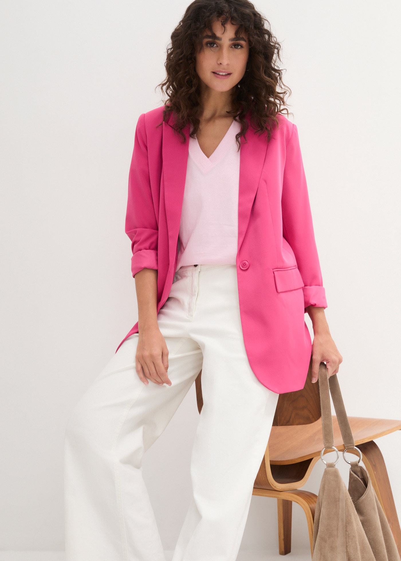 bonprix Longshirt »Weites Long-Shirt mit V-Ausschnitt, Kurzarm (5er Pack)« Packung, 5 tlg. lockere Passform, Kurzarm, mit V-Ausschnitt, unifarben