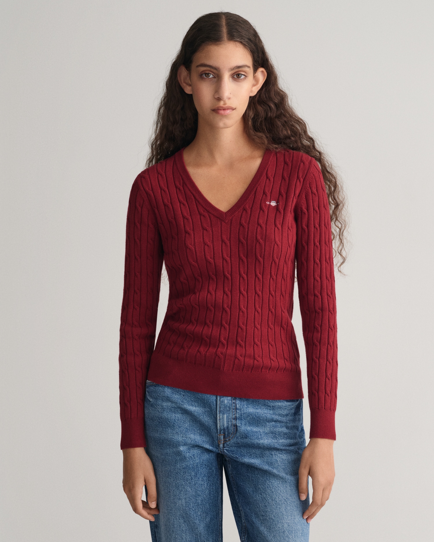 Gant Strickpullover "STRETCH COTTON CABLE V-NECK", mit Logostickerei auf de günstig online kaufen