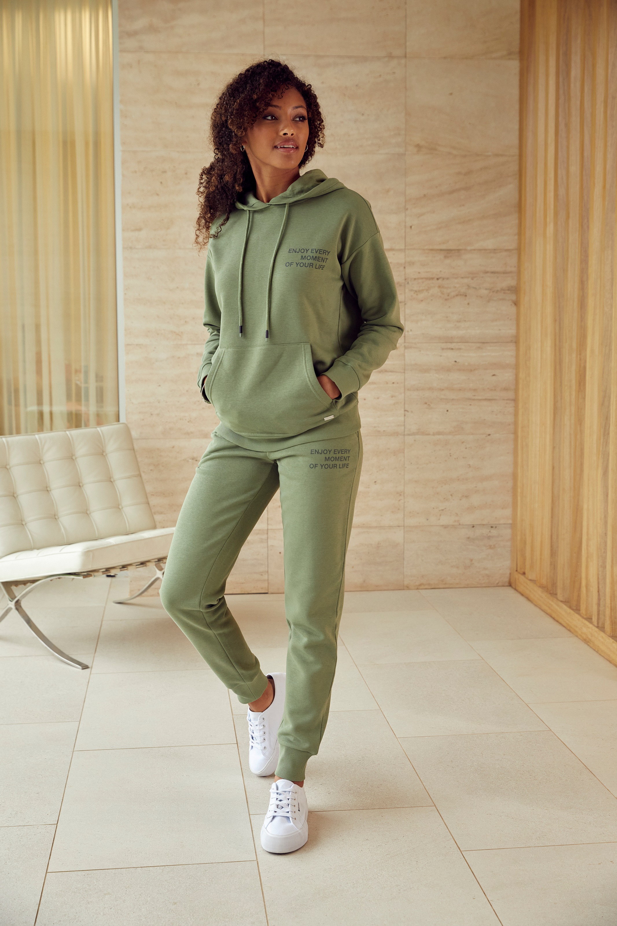 Thumbnail - Buffalo Jogginghose mit seitlichen Eingrifftaschen, Loungewear