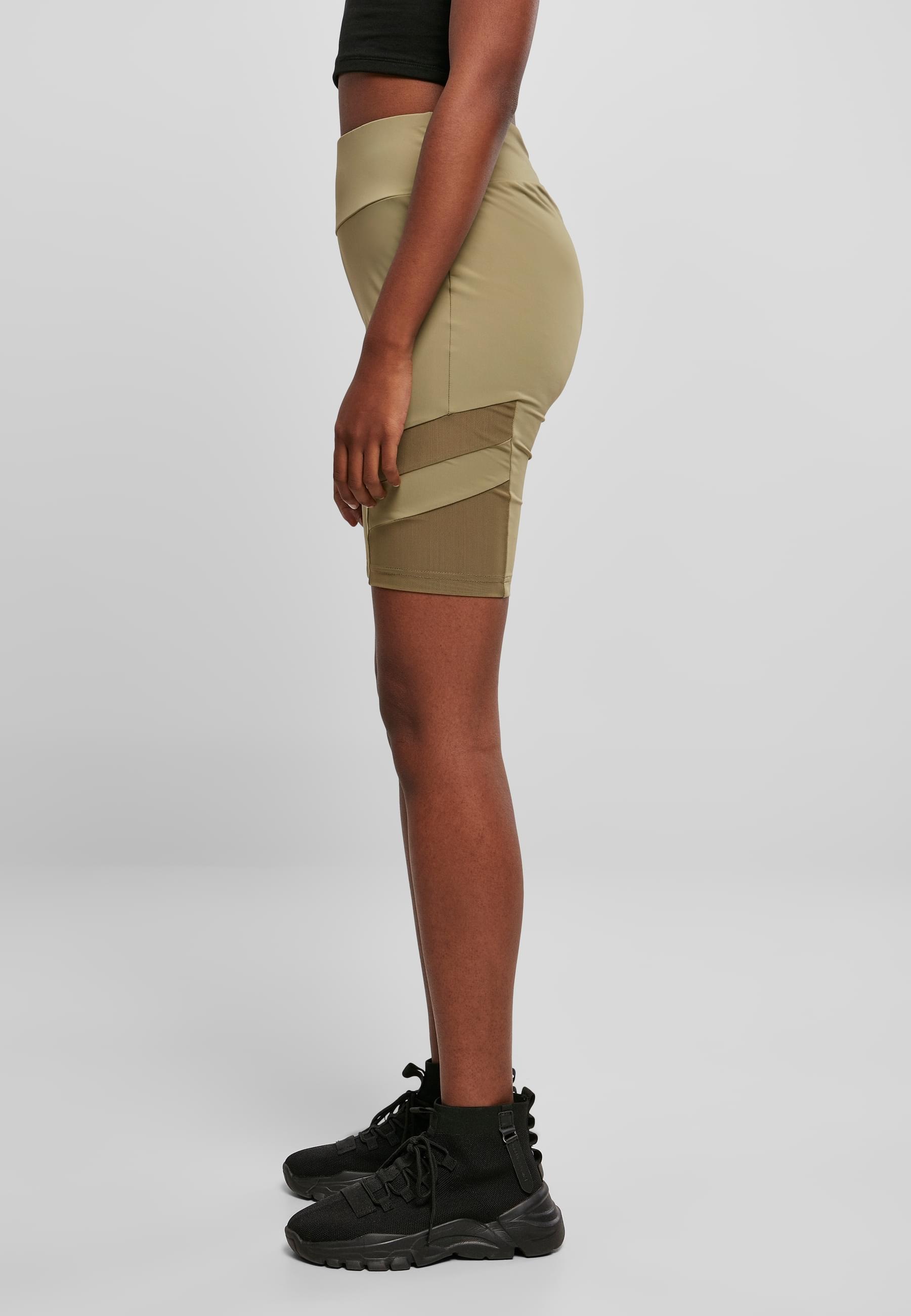 URBAN CLASSICS Stoffhose »Urban Classics Damen Ladies High Waist Tech Mesh Cycle Shorts«, (1 tlg.)