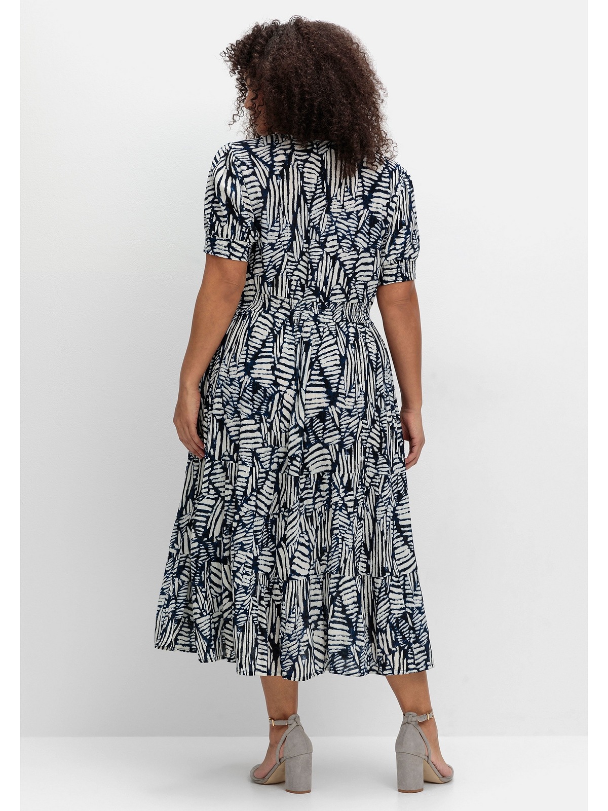 sheego by Joe Browns Sommerkleid "Große Größen", mit Grafikprint und Volant günstig online kaufen