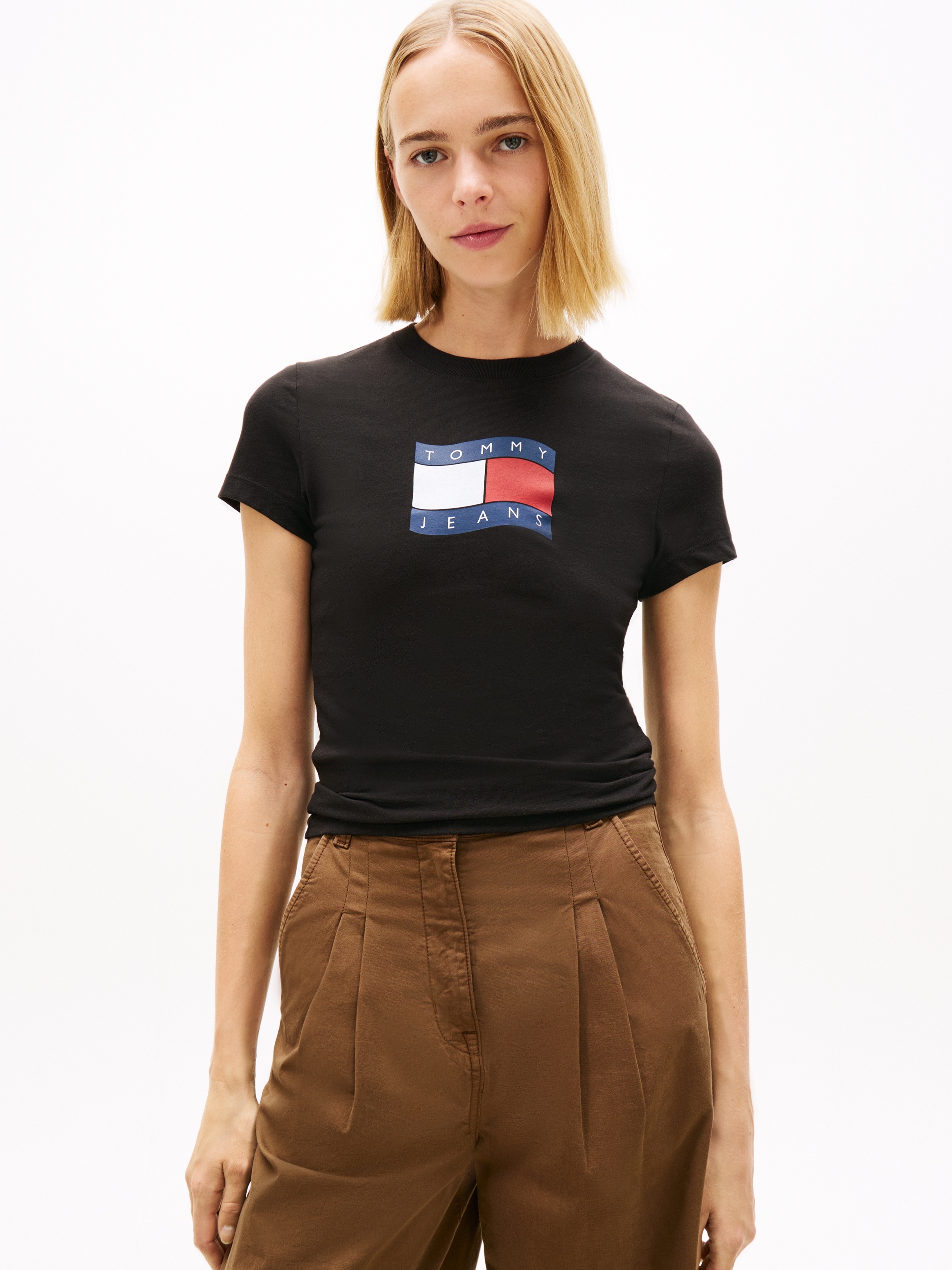 Tommy Jeans T-Shirt »TJW SLIM WAVY FLAG TEE EXT« mit Rundhalsausschnitt