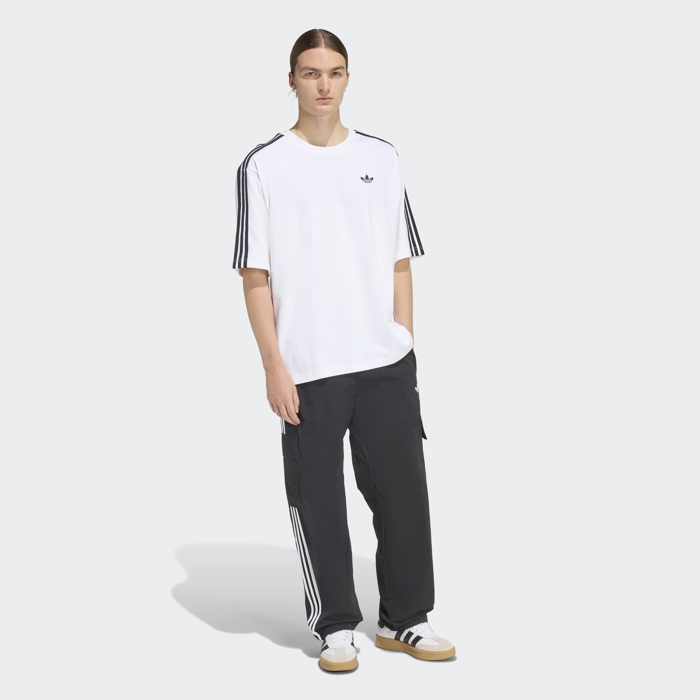adidas Originals T-Shirt »ADICOLOR 3-STREIFEN OVERSIZE« mit Rundhalsausschnitt, ohne Verschluss, aus Baumwolle