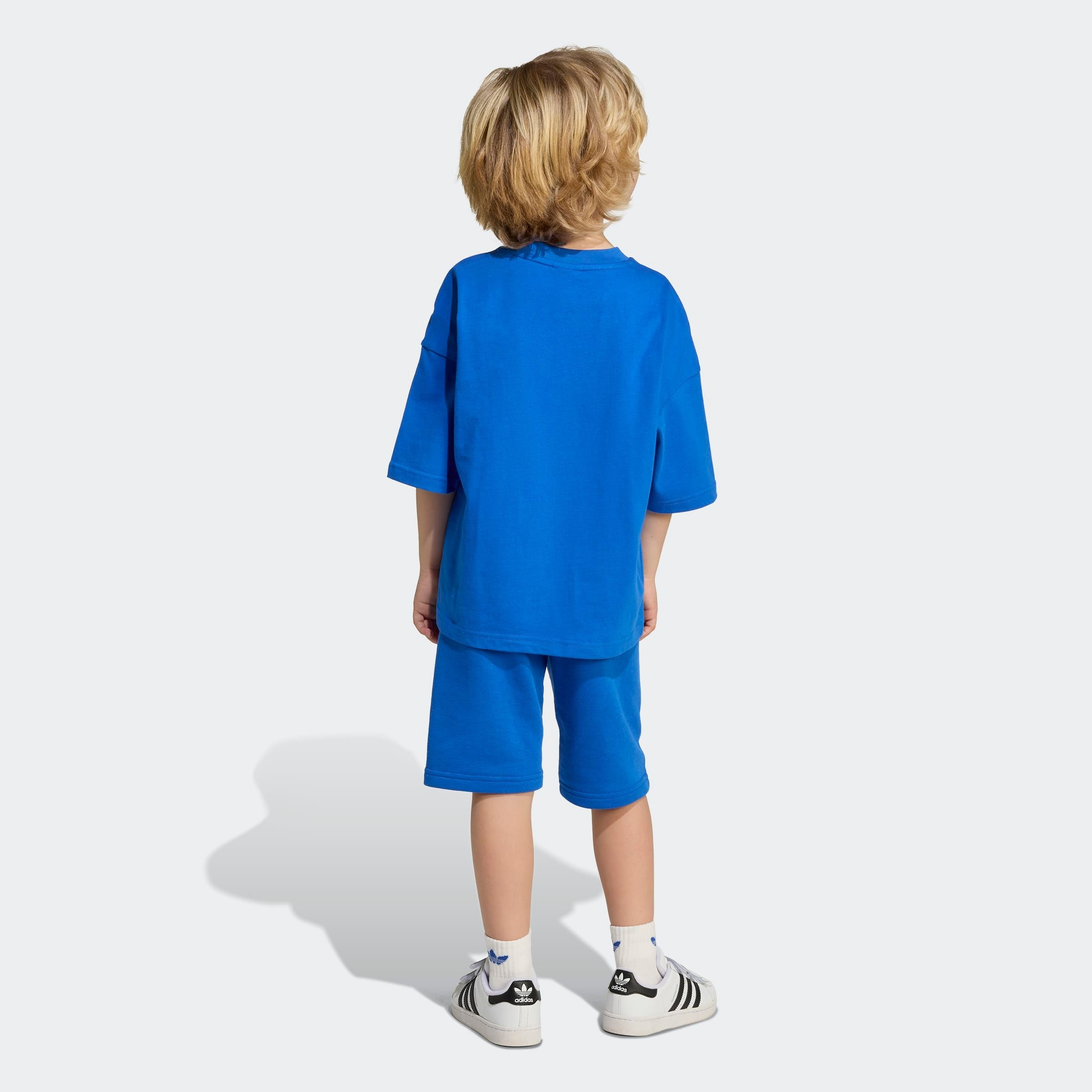 Trainingsanzug ADIDAS ORIGINALS "UND SET BIG LOGO DESIGN KIDS", Jungen, Gr. 128, blau (blau, schwarz), Obermaterial: 100% Baumwolle. Obermaterial Hose: 70% Baumwolle, 30% Polyester, Sportanzüge Trainingsanzug 3