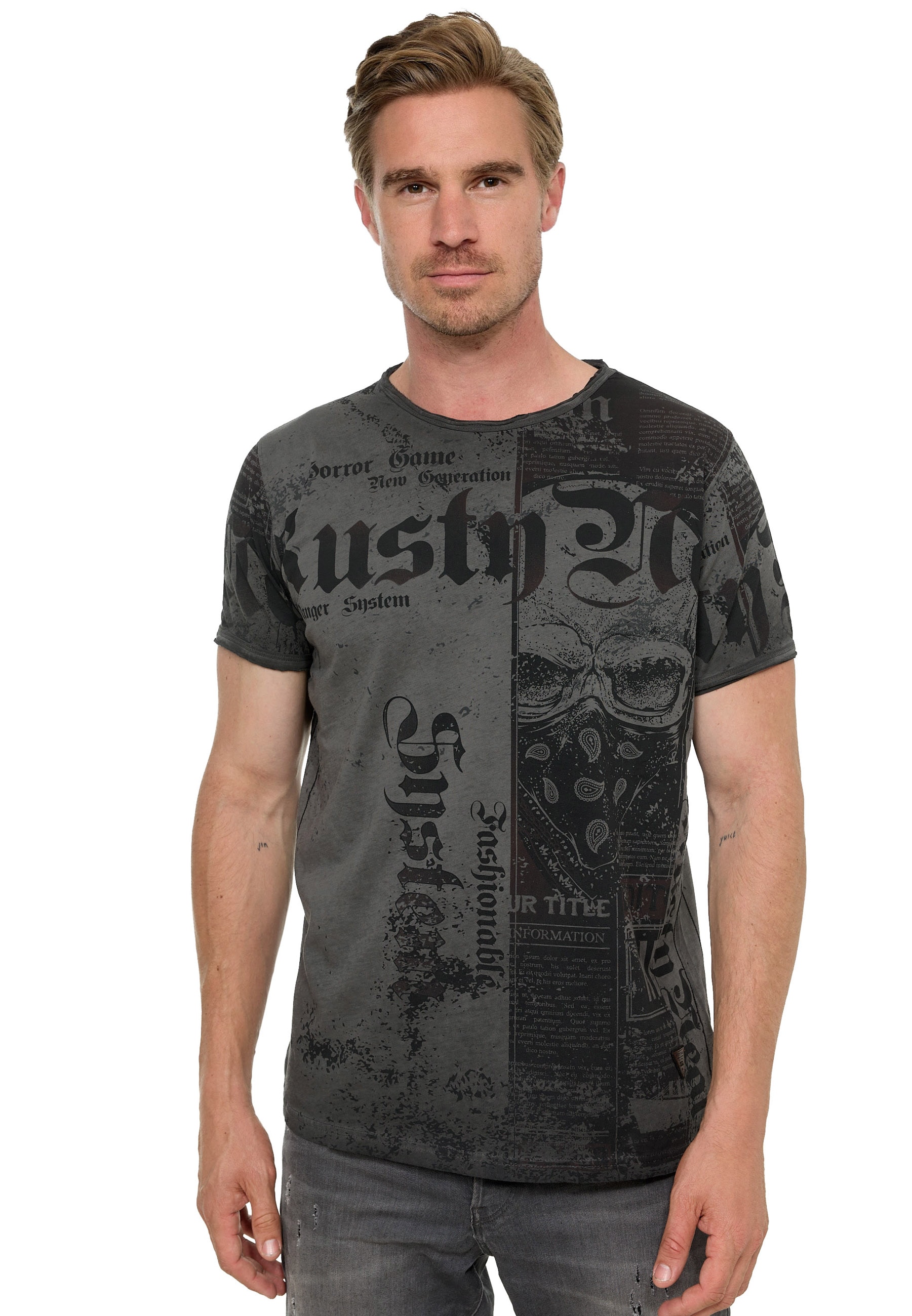 Rusty Neal mit Allover-Print im Used-Look