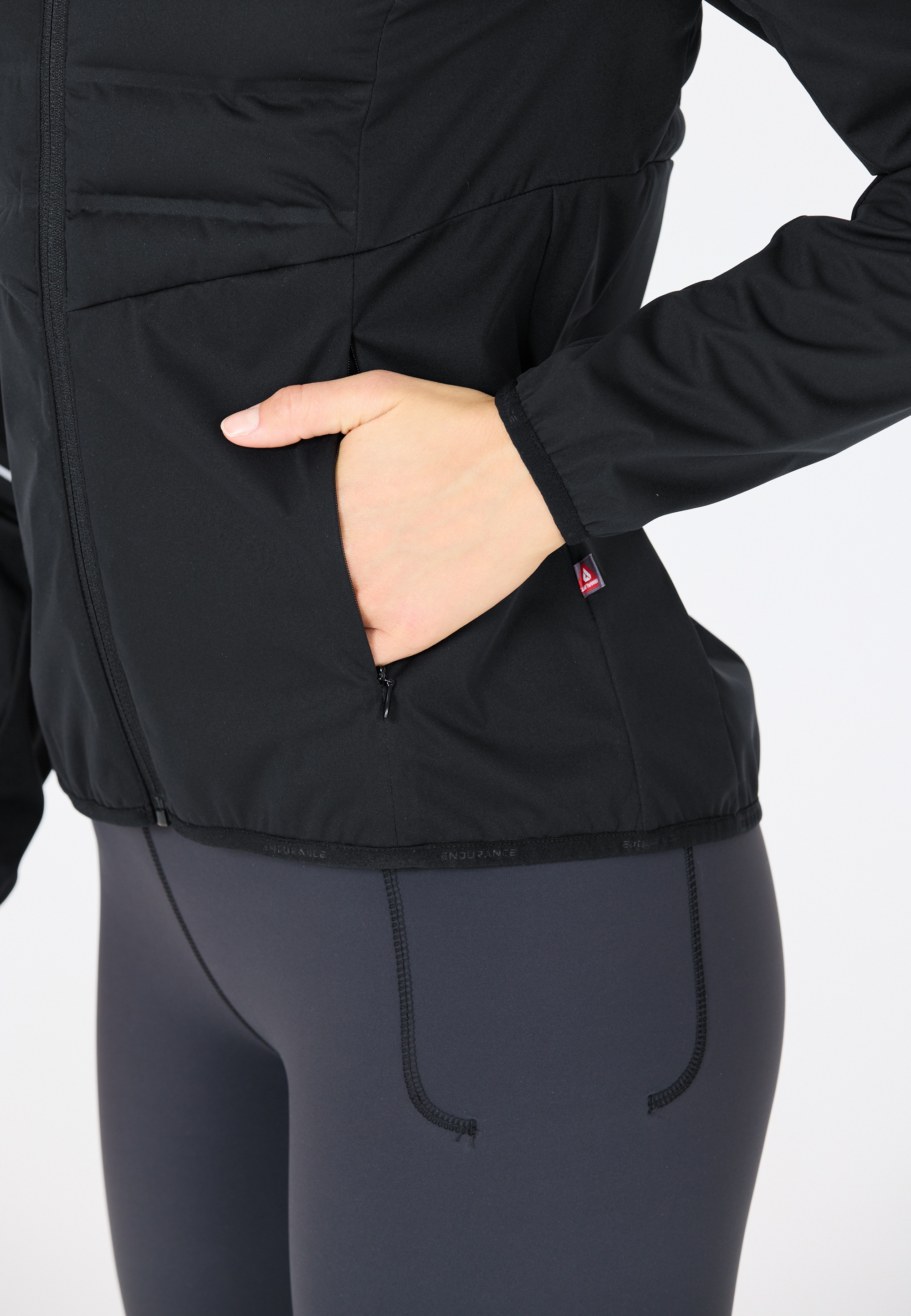 ENDURANCE Laufjacke »Eluna«, mit windblockierender und wärmeisolierender Eigenschaft