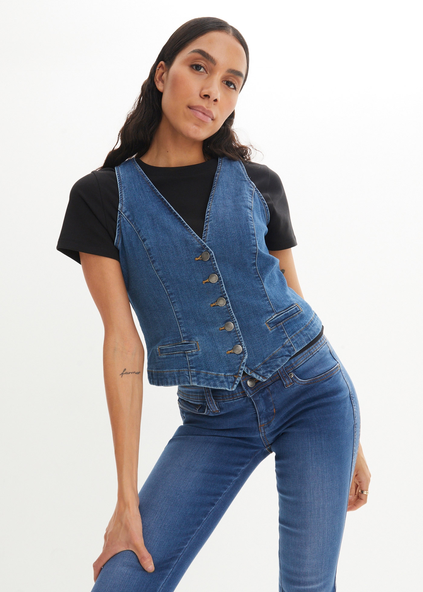 bonprix Jeansweste "Stretch-Jeansweste" tailliert, mit Knopfleiste und V-Au günstig online kaufen