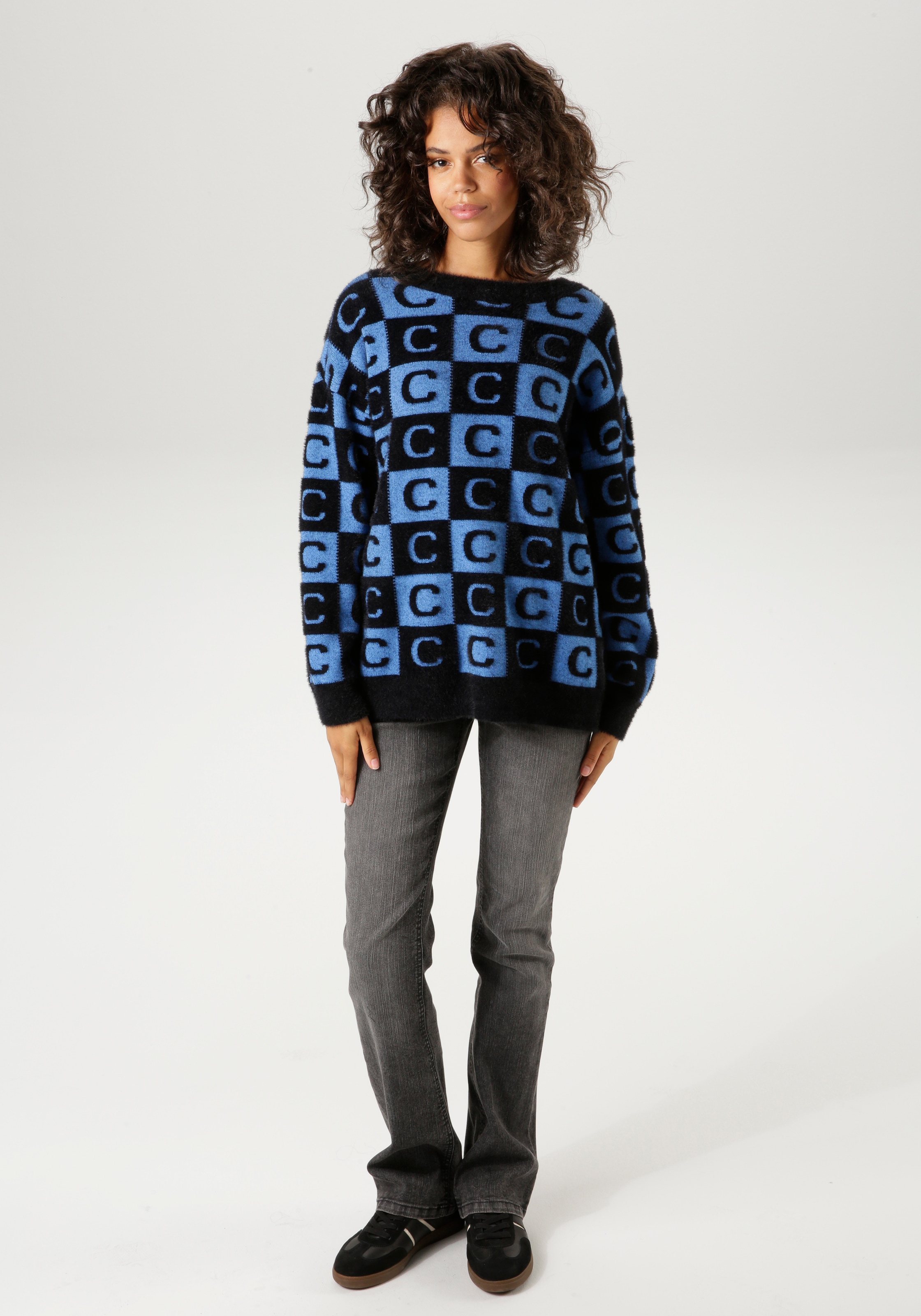 Aniston CASUAL Strickpullover, mit extravaganten 2-farbigen Quadraten