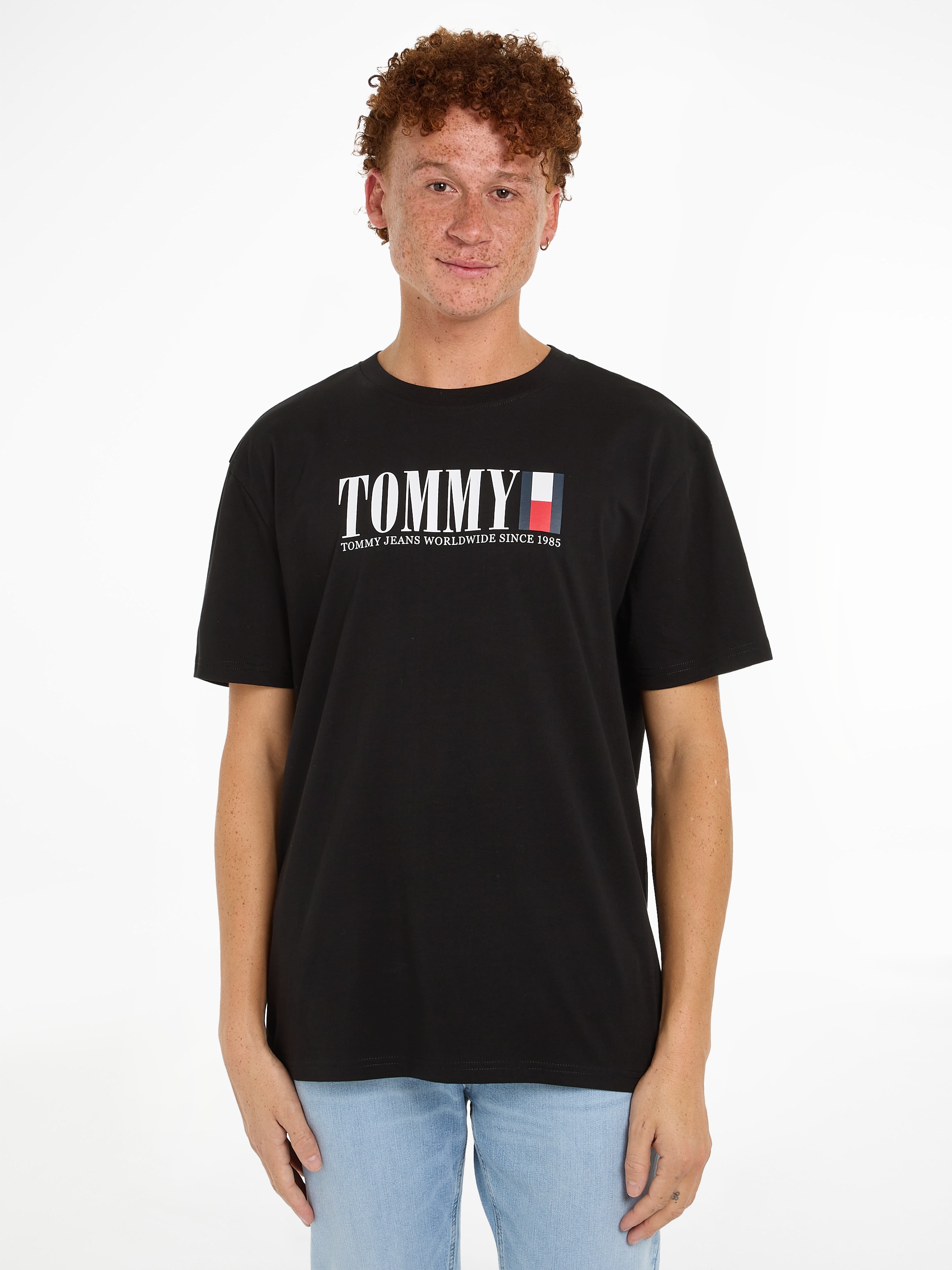 T-Shirt »TJM REG TOMMY DNA FLAG TEE EXT«, Große Größen mit Logoprägung