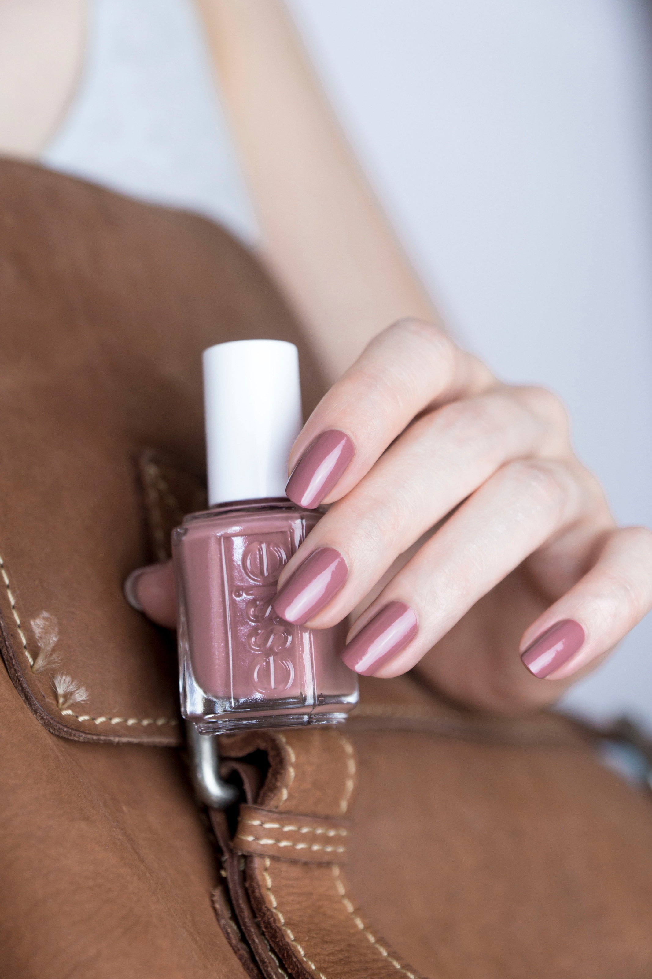 essie Nagellack »Nudetöne«, mit natürlichen Inhaltsstoffen