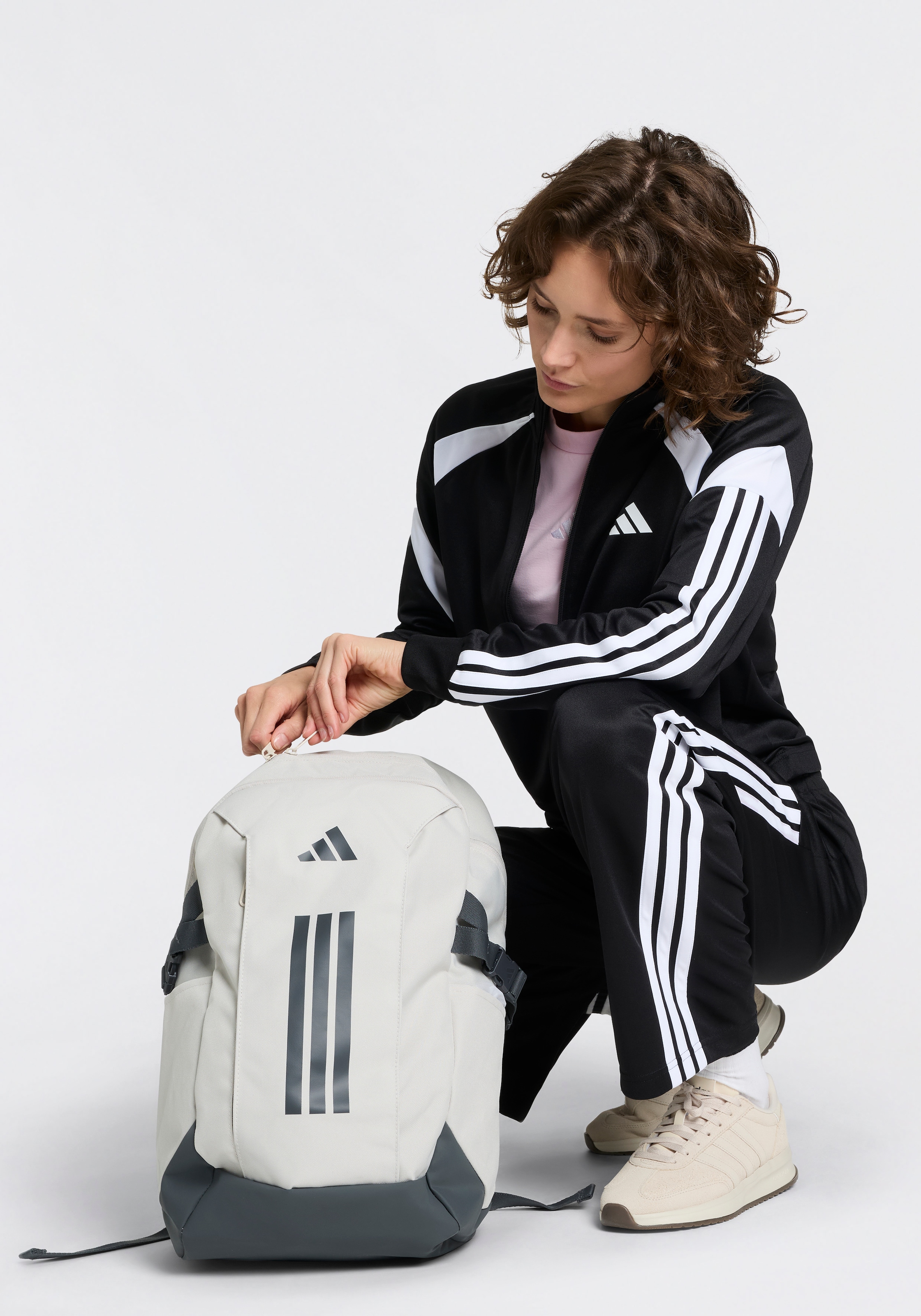 adidas Sportswear Sneaker »RUN 70S 2.0«  inspiriert vom Design des SL72