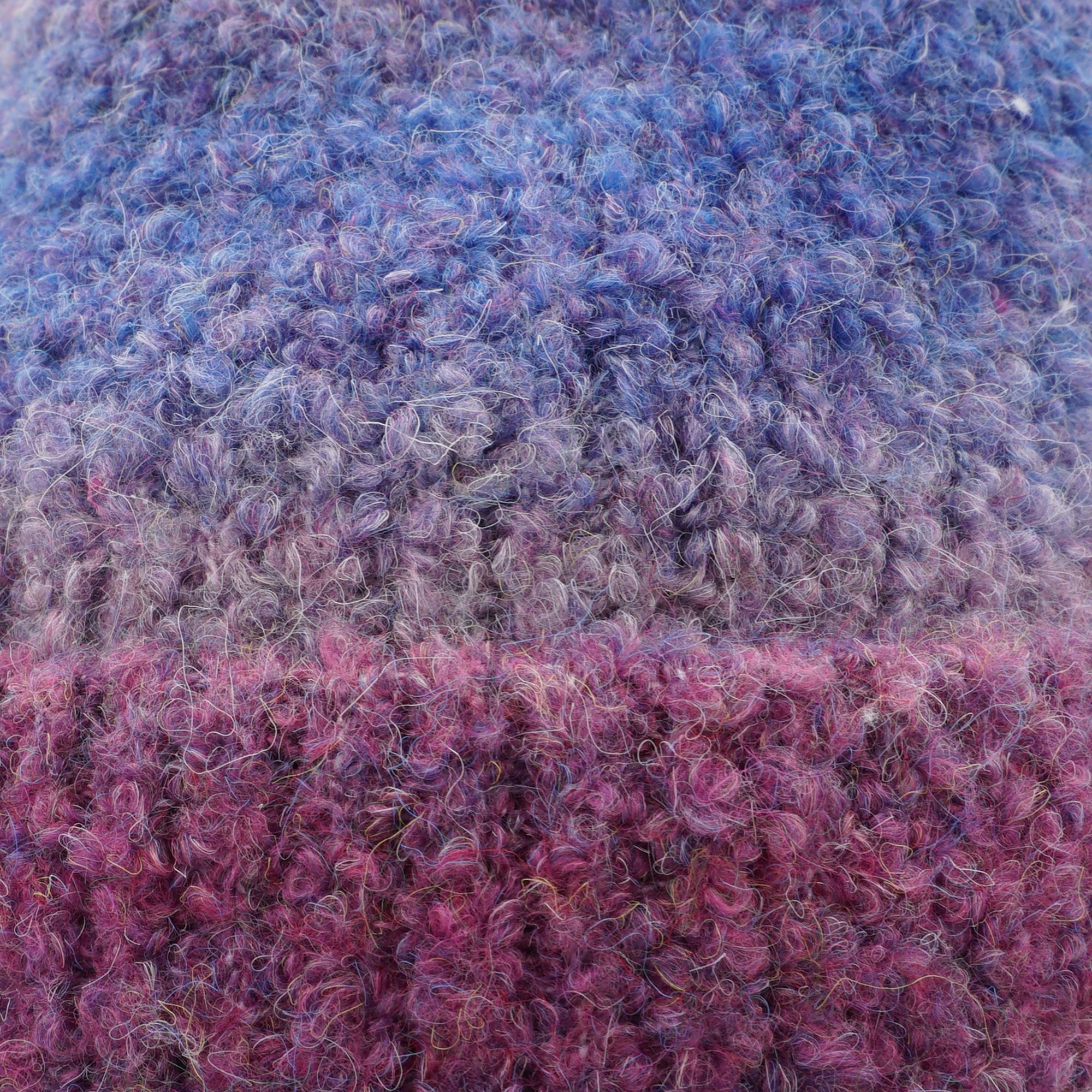 CAPO Strickmütze Wollanteil, Bouclè-Garn, Farbverlauf günstig online kaufen