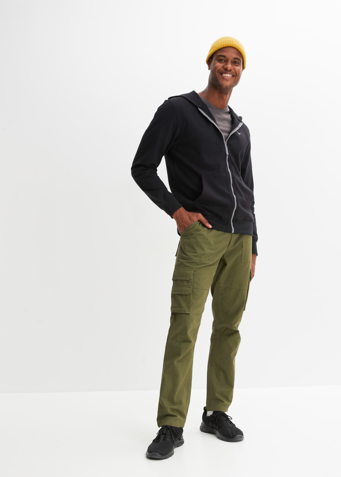 bonprix T-Shirt »T-Shirt mit V-Ausschnitt (3er Pack)« Packung, 3 Stk. Regular Fit, V-Ausschnitt, aus Baumwolle