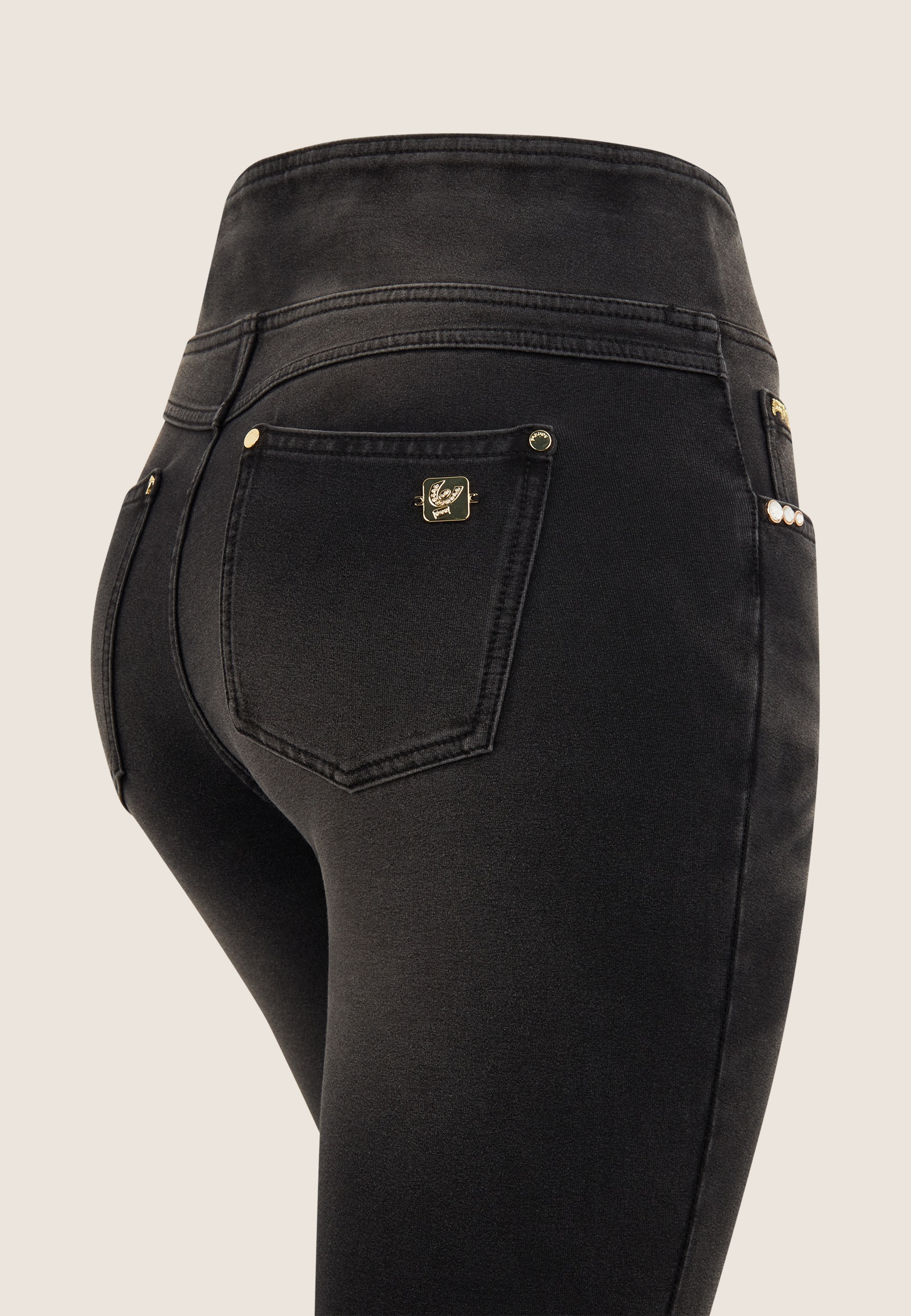 Freddy Skinny-fit-Jeans »NOW YOGA SKINNY«, mit hohem, überkreuztem Taillenbund
