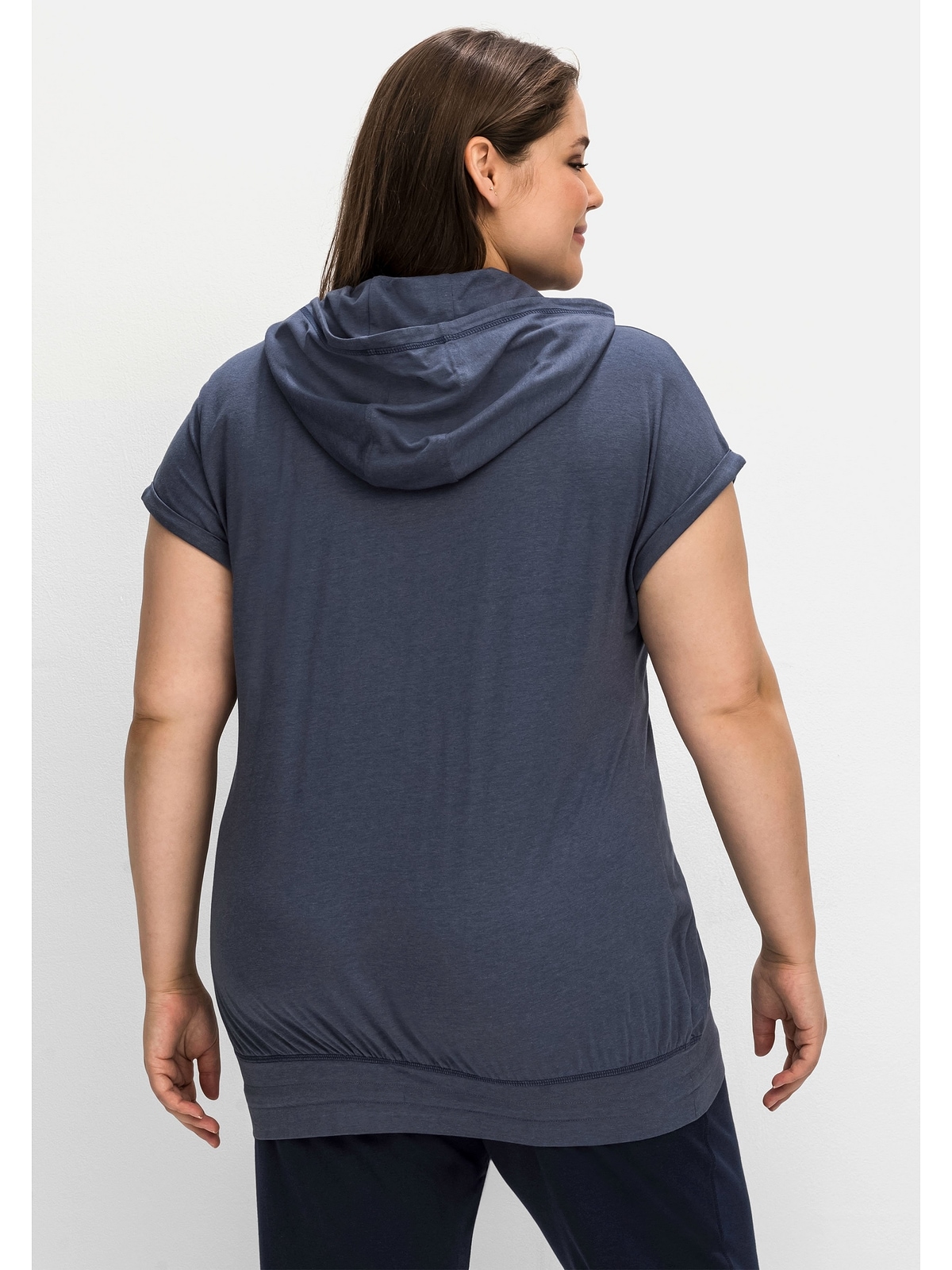 Sheego T-Shirt und »Große Kapuze bestellen mit Größen«, online Saumbund BAUR 