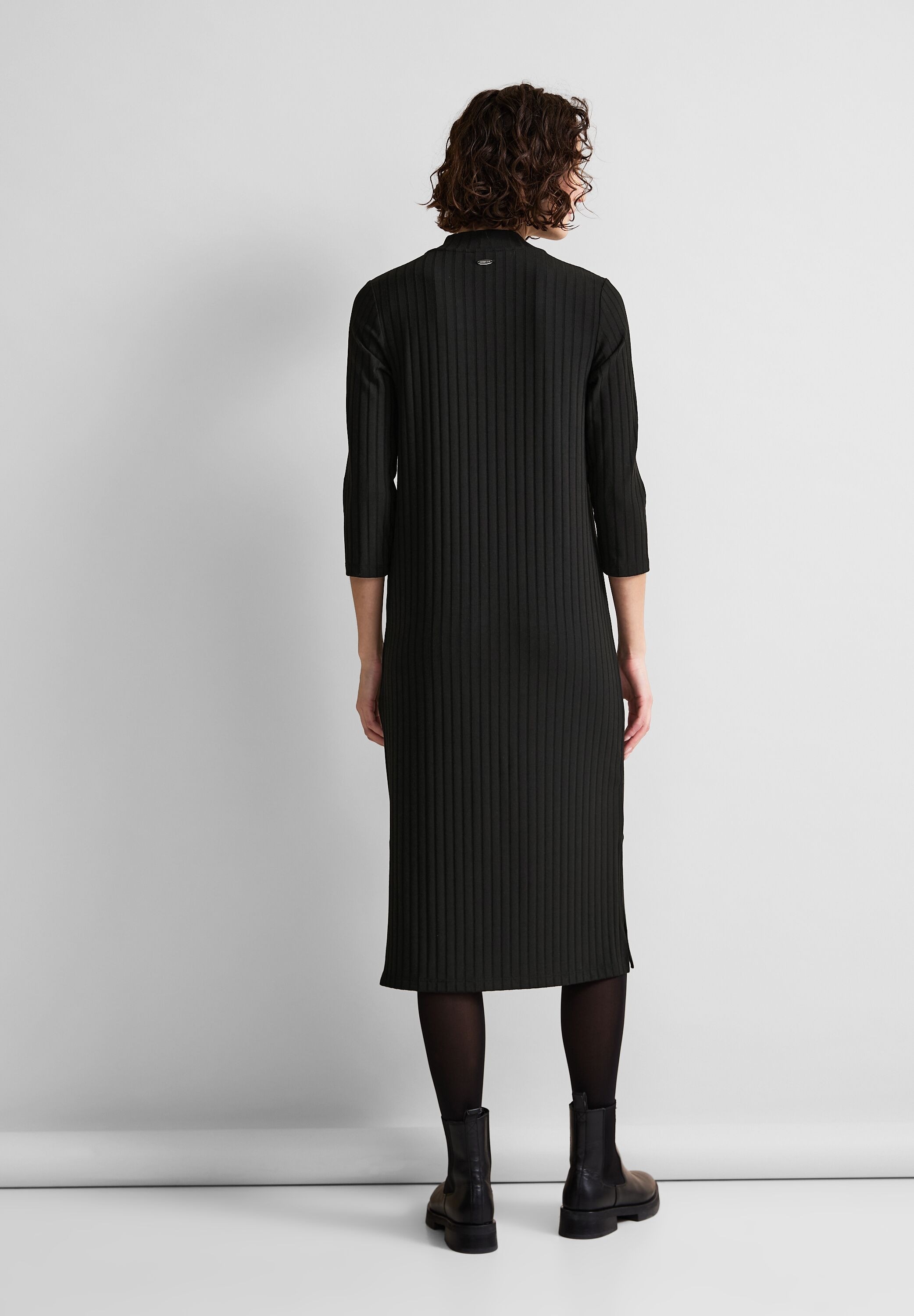 STREET ONE Strickkleid, mit Stehkragen