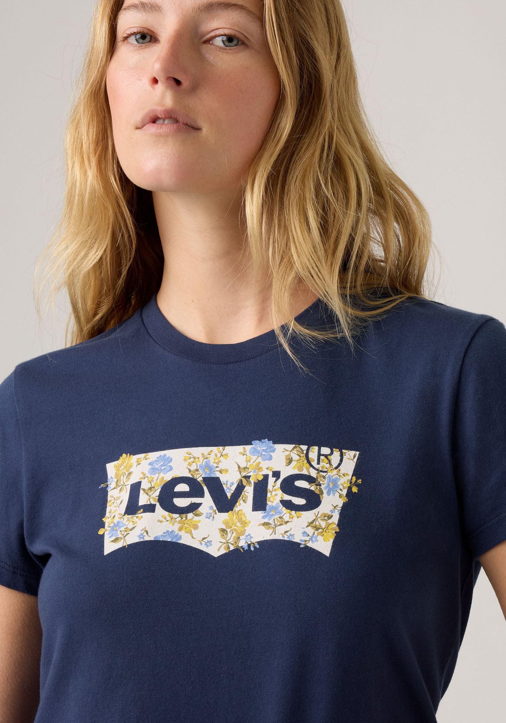 Levi's® T-Shirt »LSE THE PERFECT TEE«