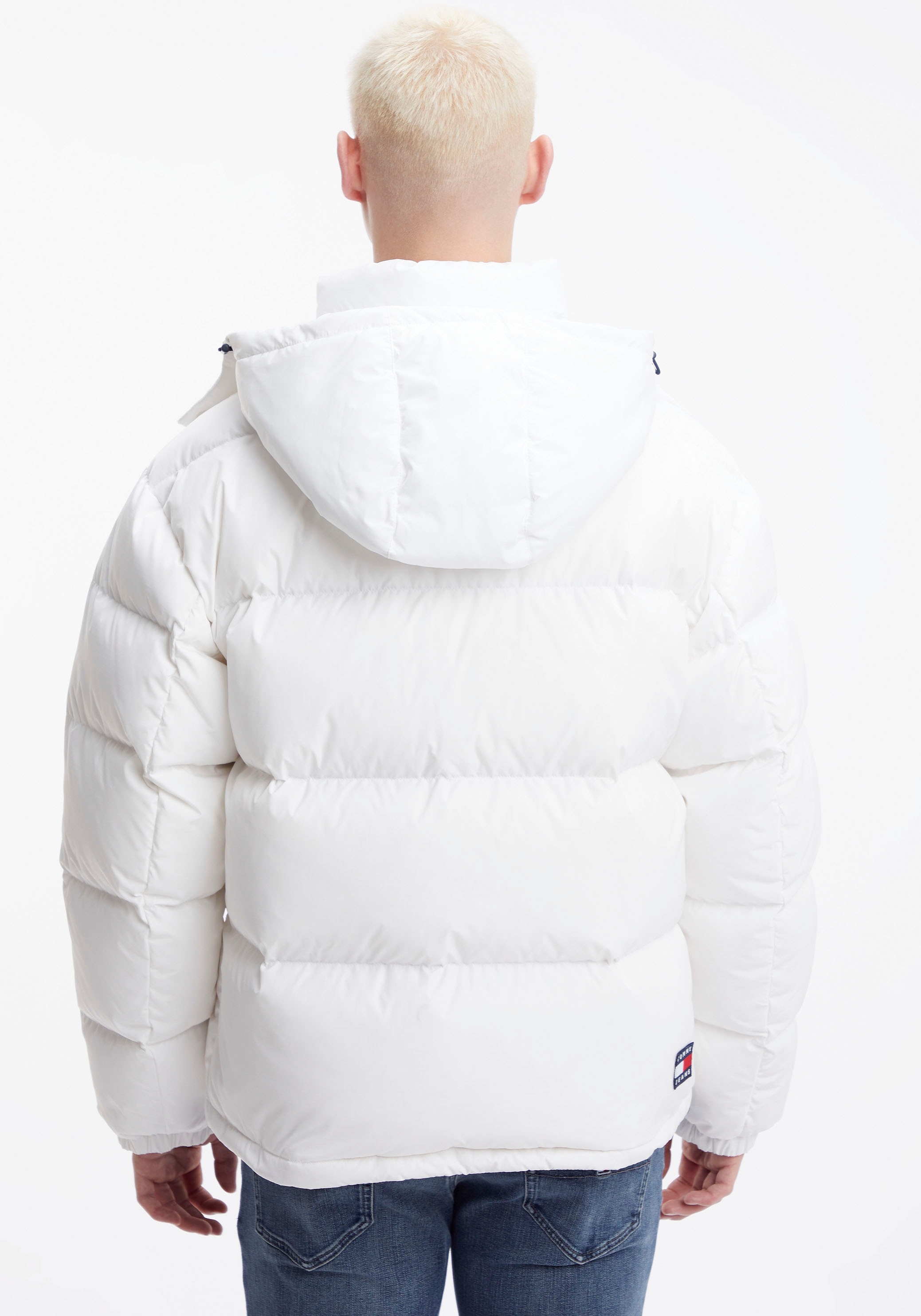 Tommy Jeans Steppjacke »TJM ALASKA PUFFER«, mit Kapuze, mit Markenlabel