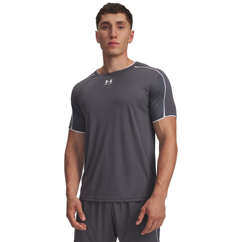 Under Armour Trainingsshirt "UA M CHALLENGER TRAIN SS" für Fußball und Training, mit Mesh-Einsätzen, geruchsregulierend