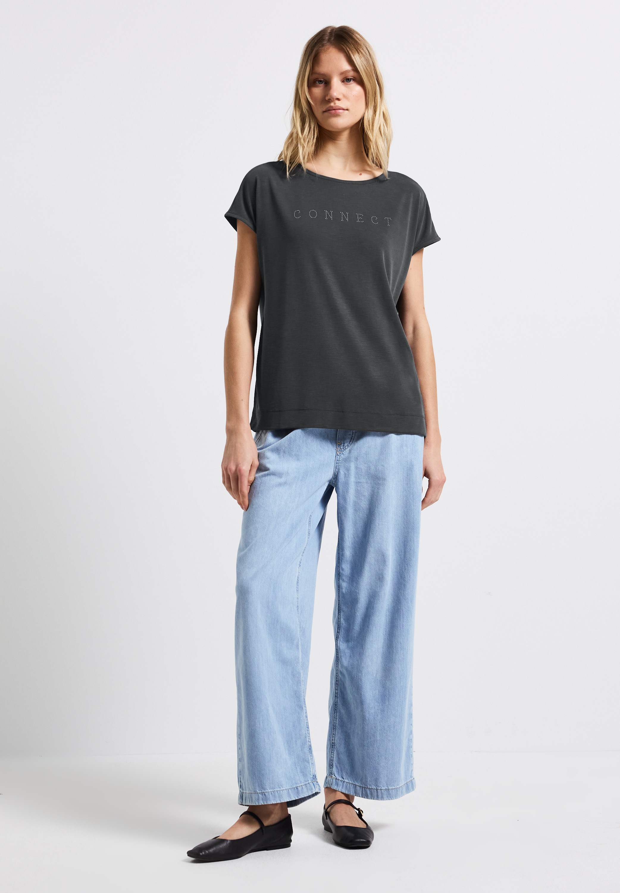 STREET ONE T-Shirt, mit Seitlichen Einschlitzen am Saum