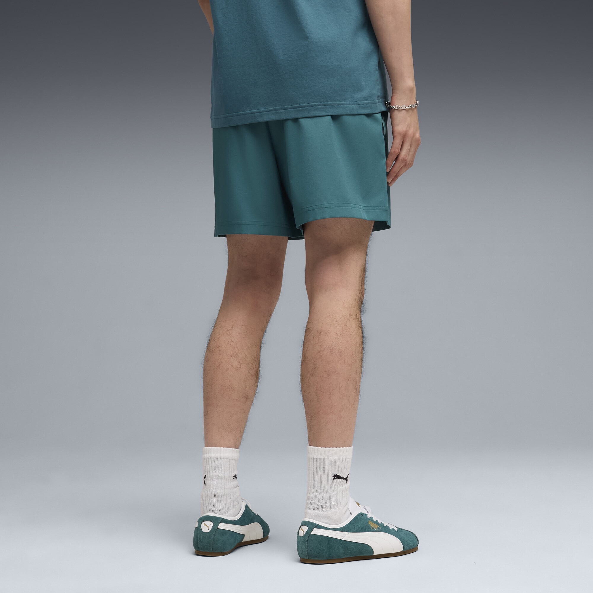 PUMA Shorts »Essentials Tape 5" Gewebte Shorts Herren«