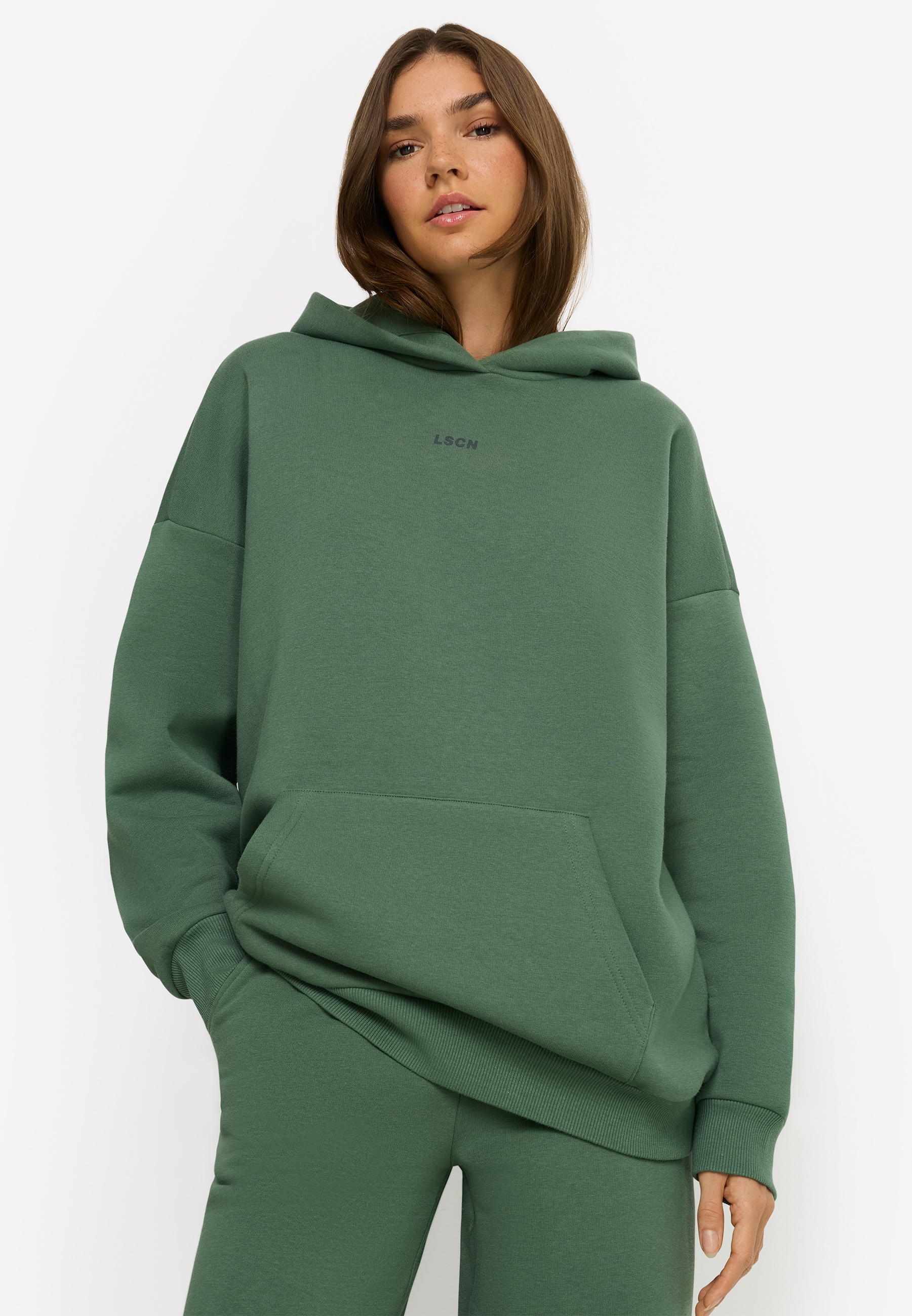 LSCN by LASCANA Hoodie , mit aufgesetzter Kängurutasche
