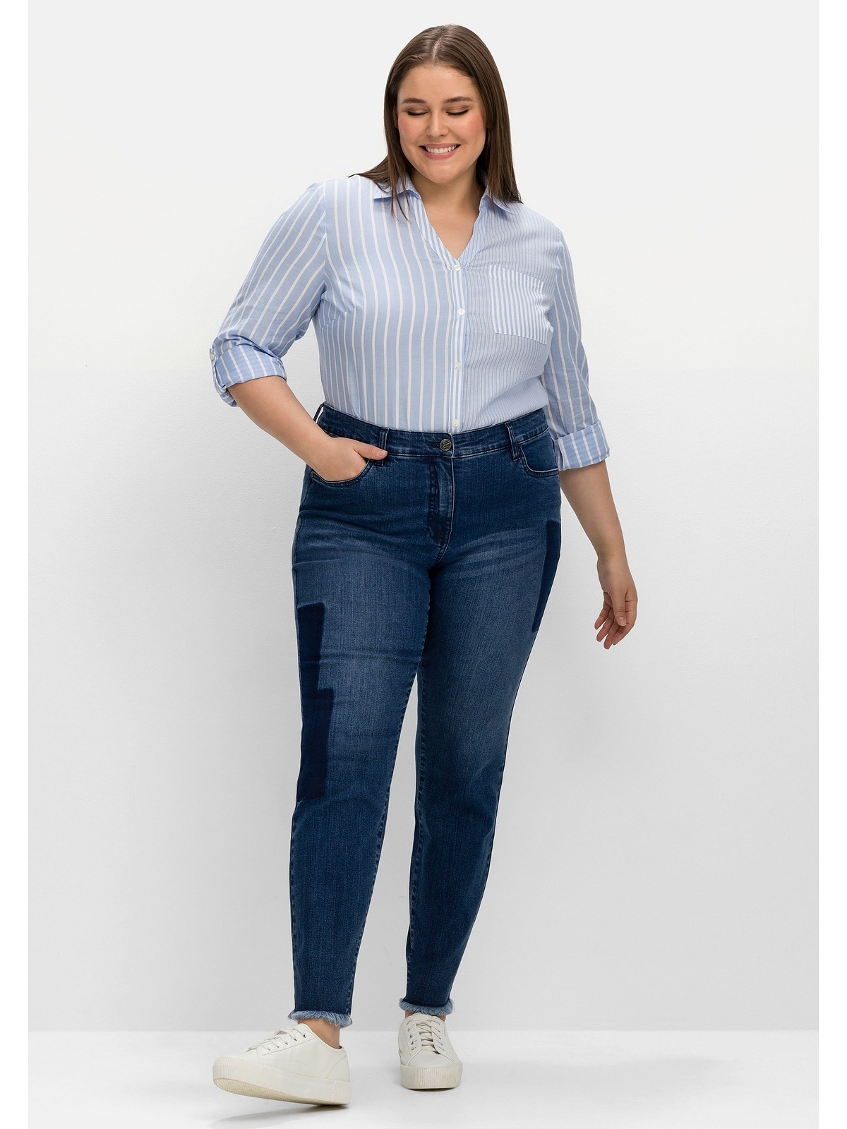 BAUR »Große bestellen Sheego Stretch-Jeans | Patch-Optik für und Größen«, mit Fransensaum