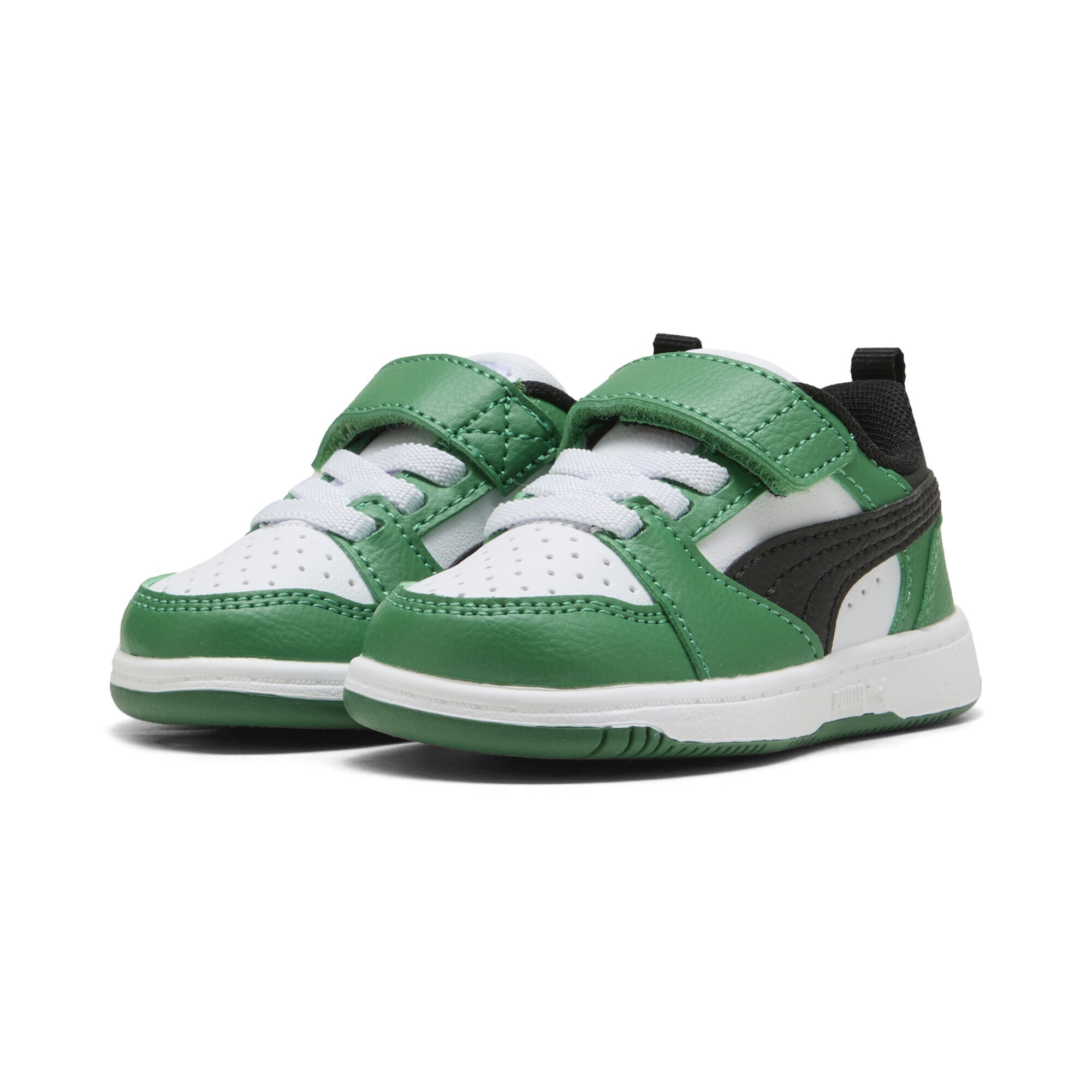 PUMA Kinder Sneaker "Rebound V6 Low Sneakers Kinder", Gr. 24, schwarz-weiß, Obermaterial: Synthetik, Textil; Futter: Textil; Innensohle: Textil,
