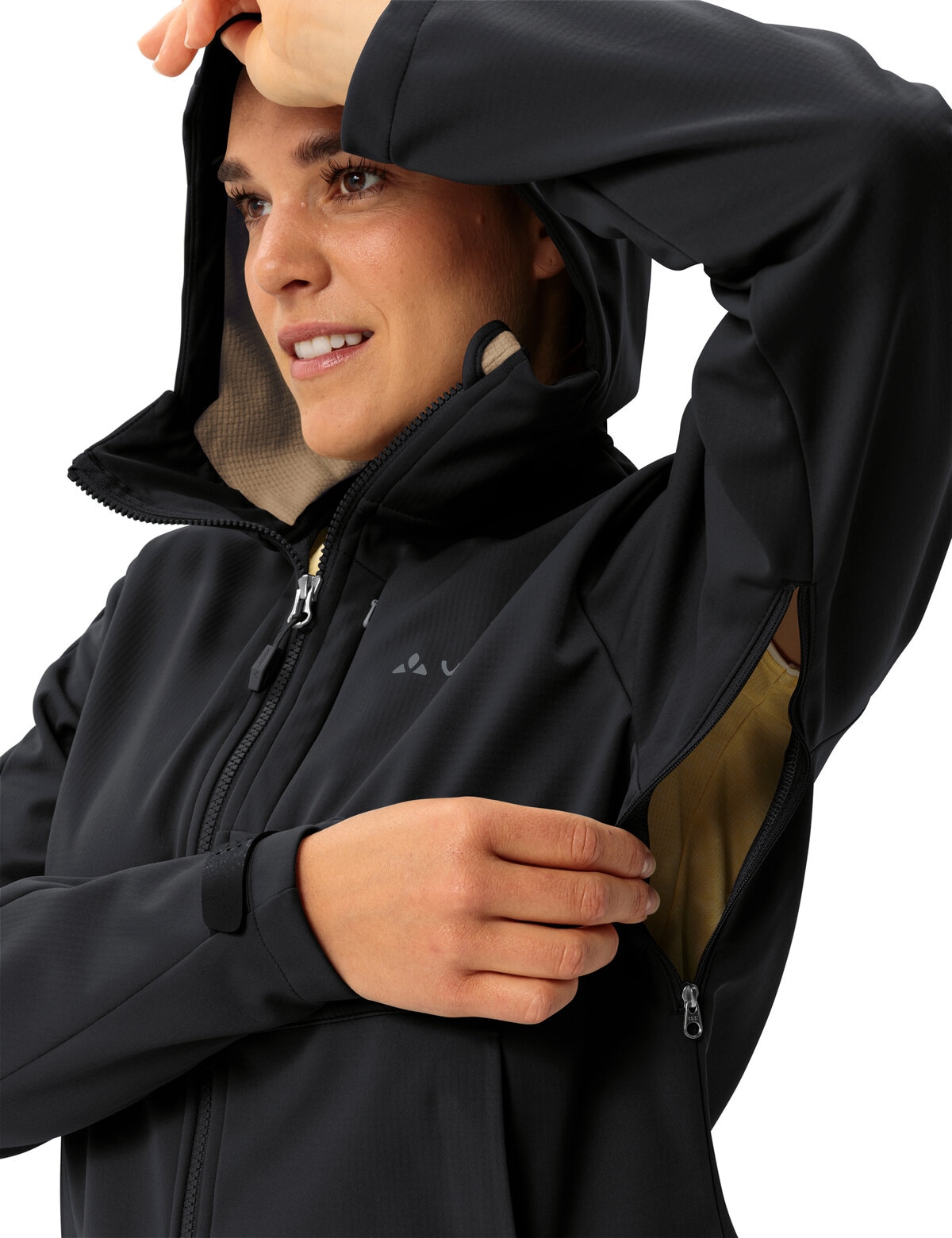 VAUDE Softshelljacke »WOMEN'S ALL YEAR ELOPE SOFTSHELL JACKET II«, (1 St.), Winddicht