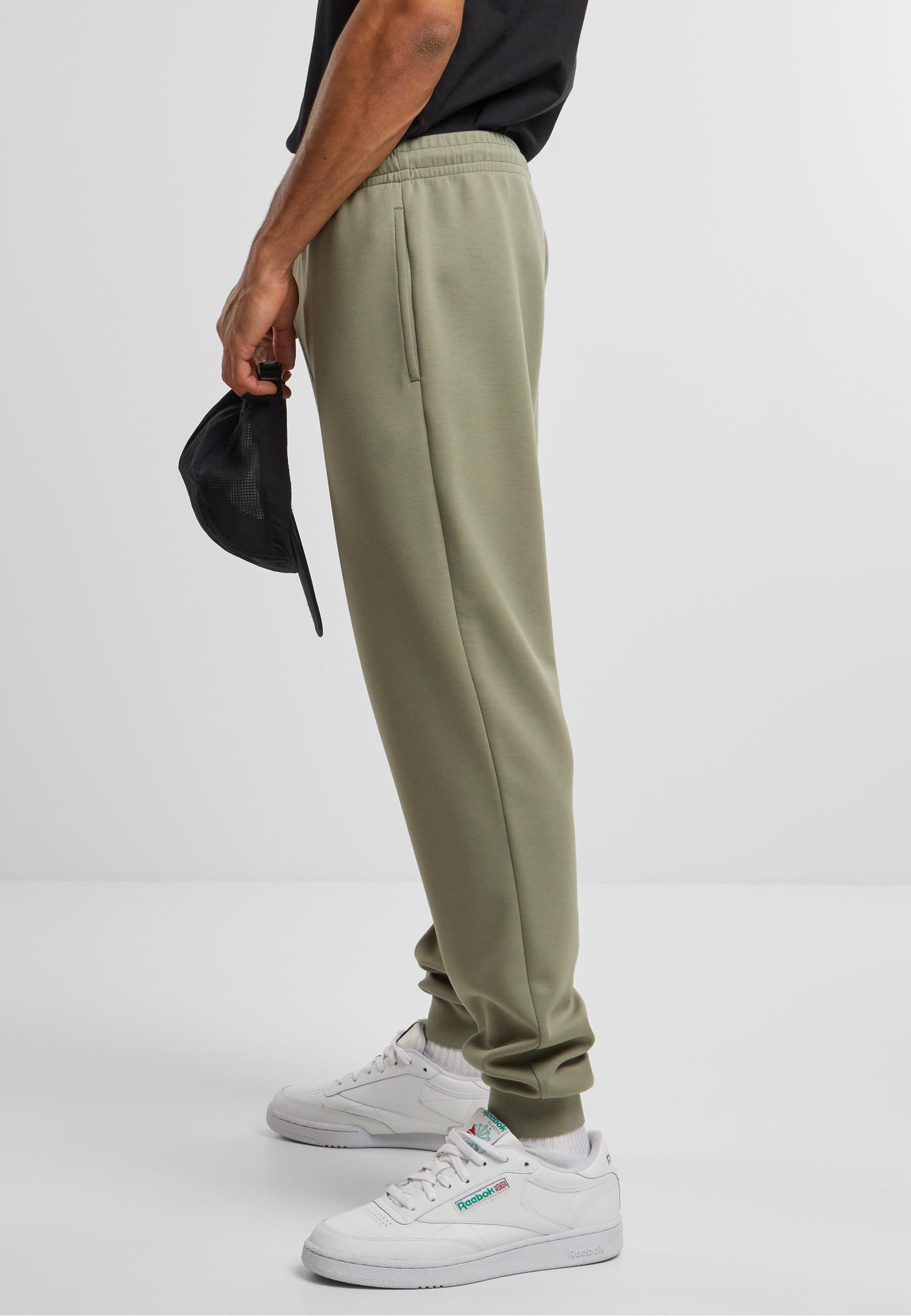 URBAN CLASSICS Jogginghose »Urban Classics Scuba Basic Sweatpants«, (1 tlg.)