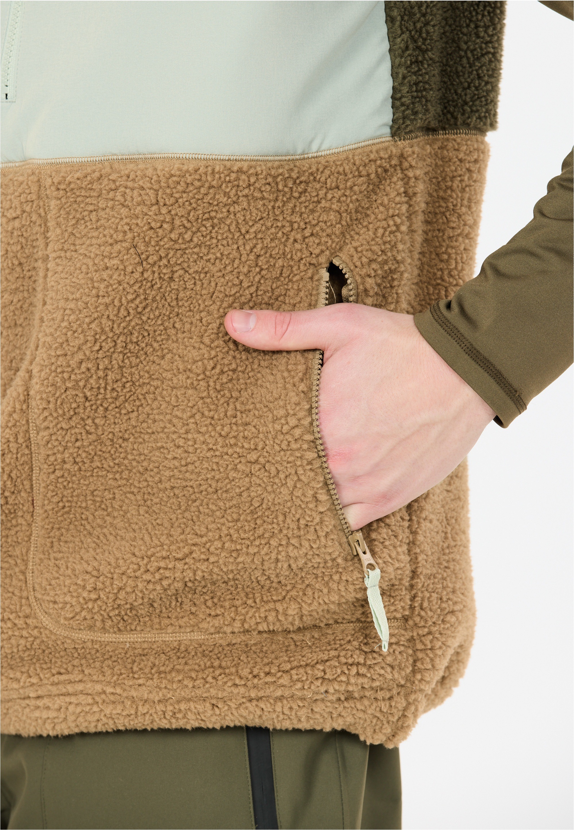 SLOPE Softshellweste »Katau« aus weichem Teddy-Material